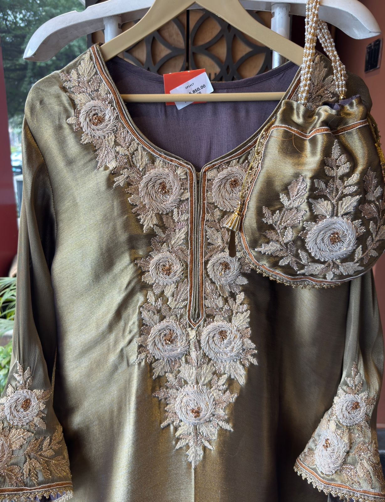 Elegant Indian ethnic set