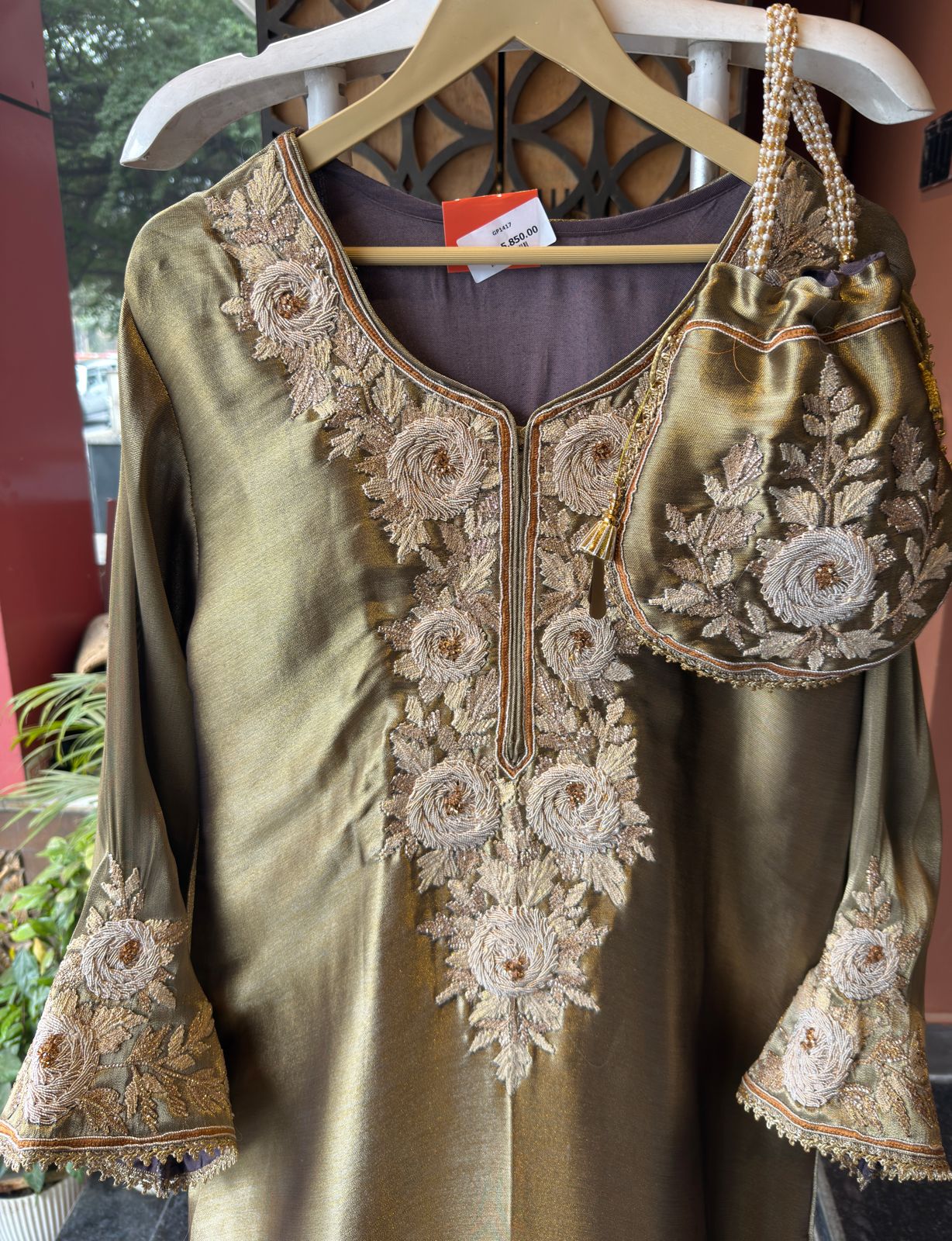 Elegant Indian ethnic set