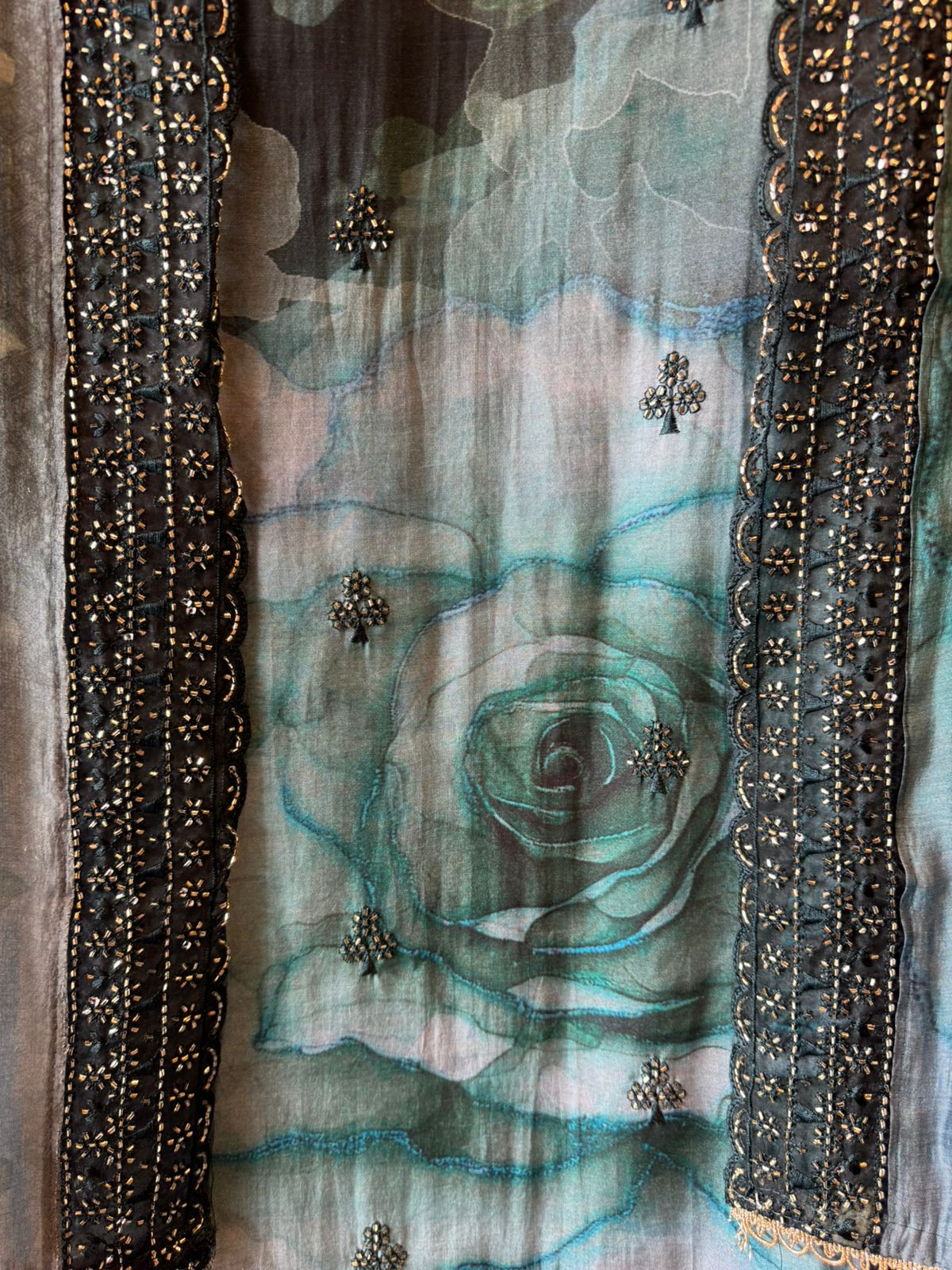 Elegant ethnic kurta set