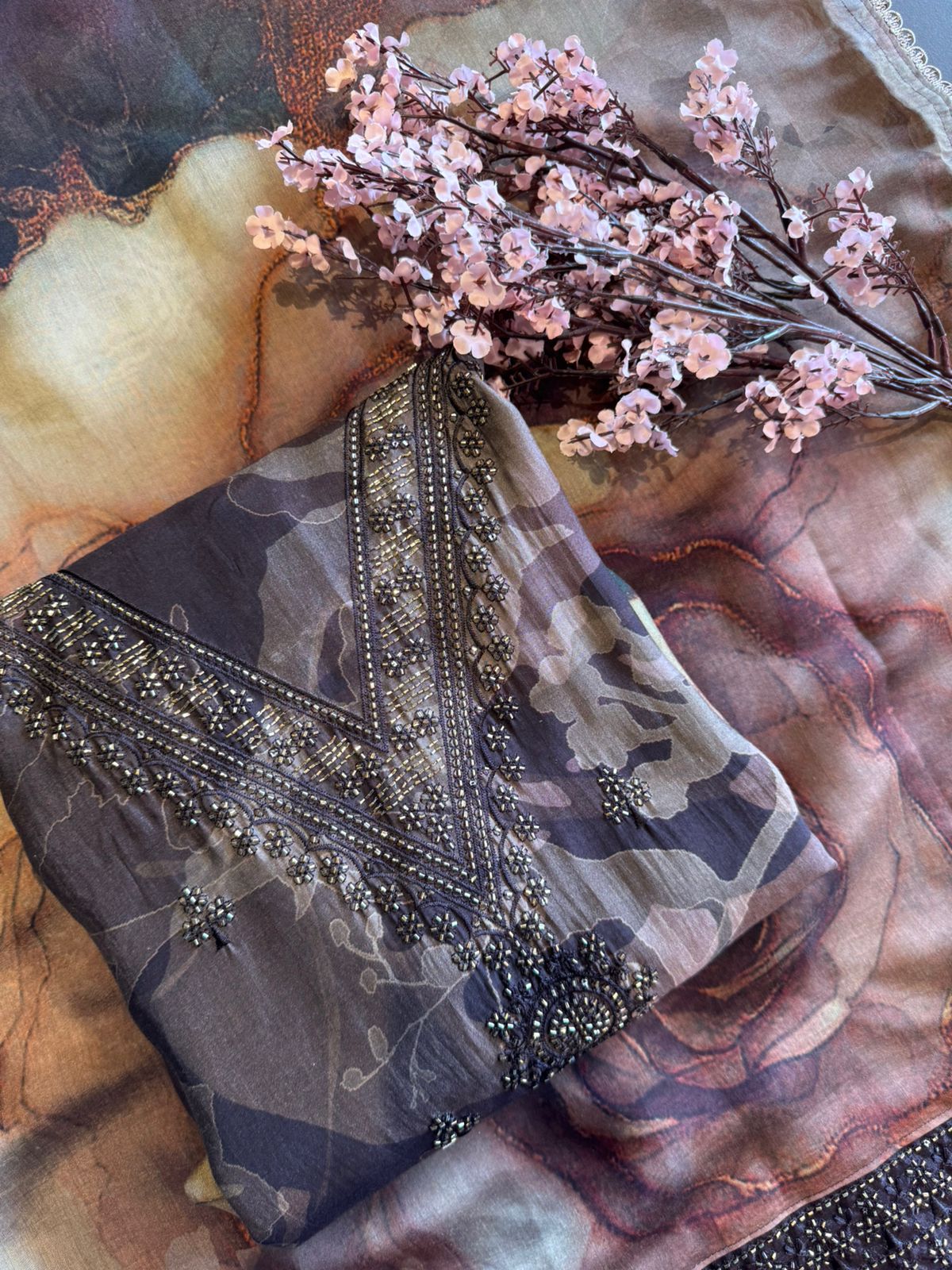 Elegant ethnic kurta set