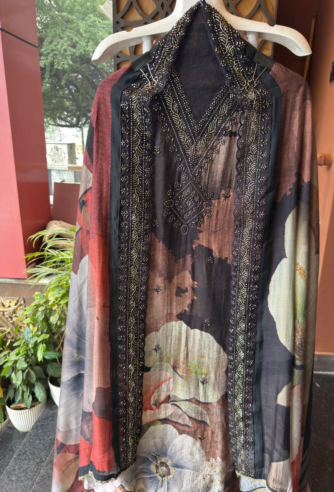 Elegant ethnic kurta set