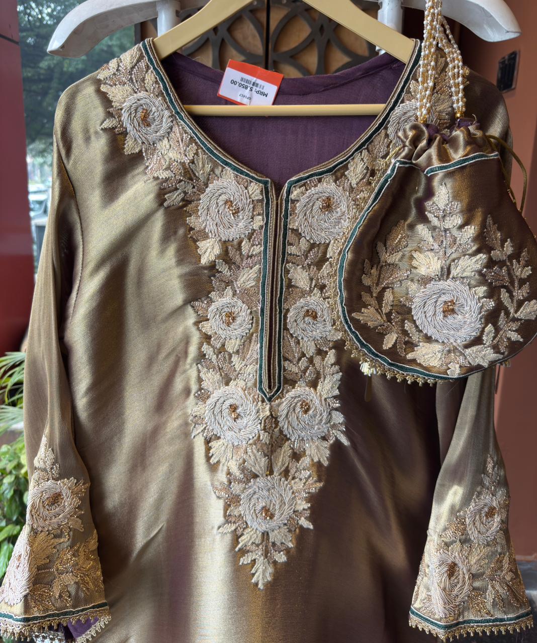 Elegant Indian ethnic set