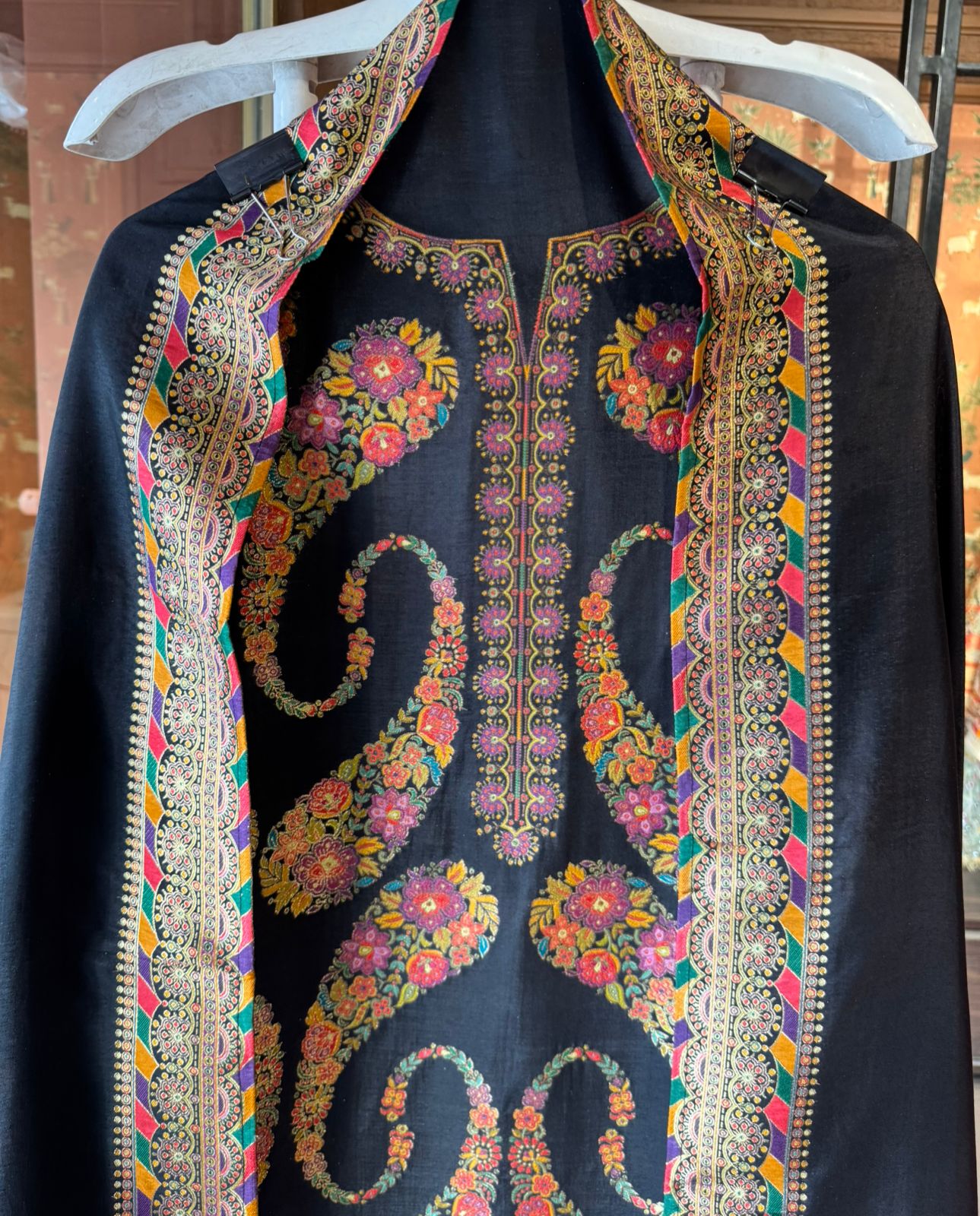 Elegant ethnic suit