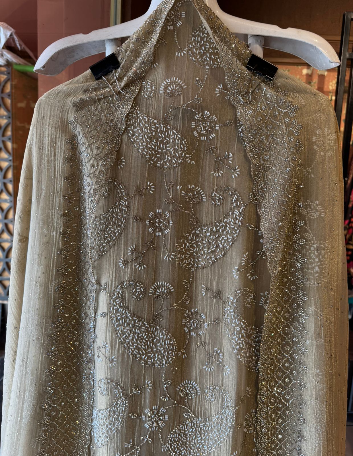 Lightweight Crushed tissue unstiched tissue