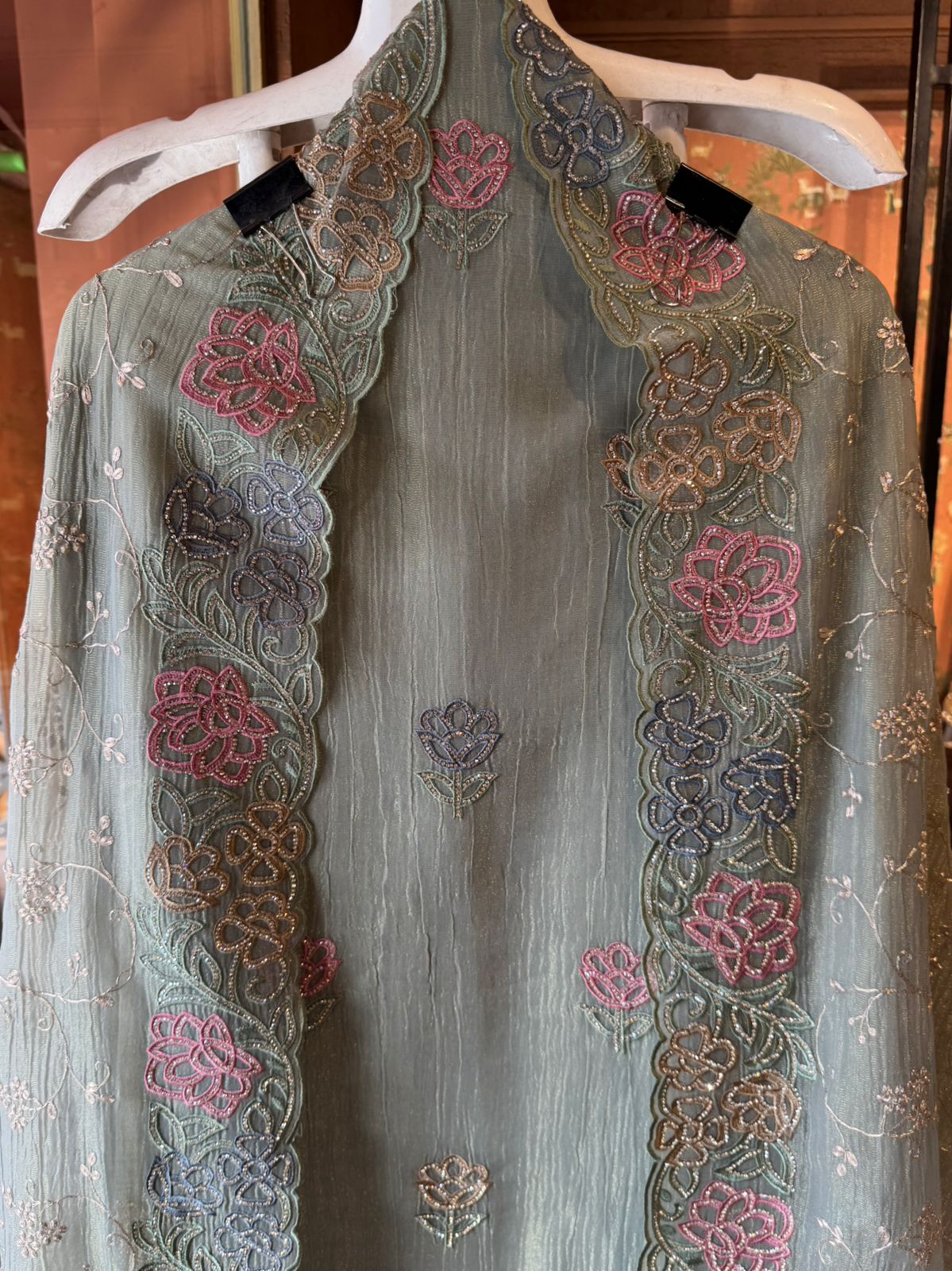 Crinkled Crushed tissue unstiched tissue