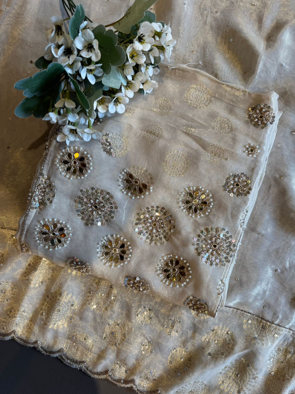 Ivory / off-white Unstitched suit