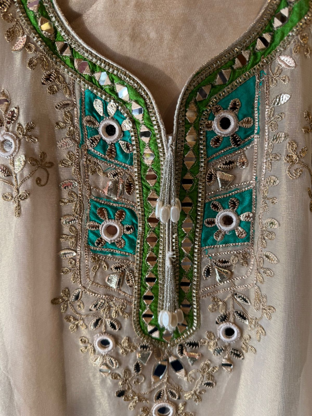 Traditional Indian unstitched suit