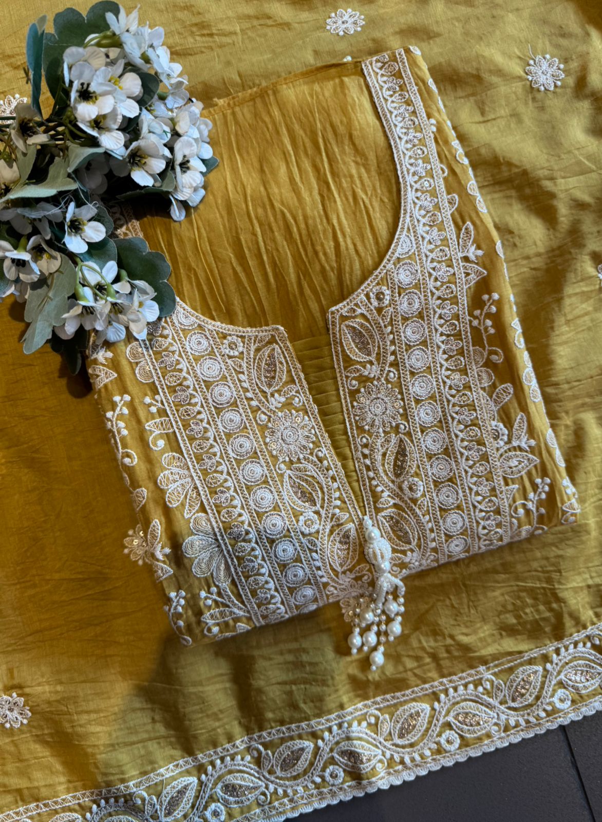 Elegant embroidered Suit