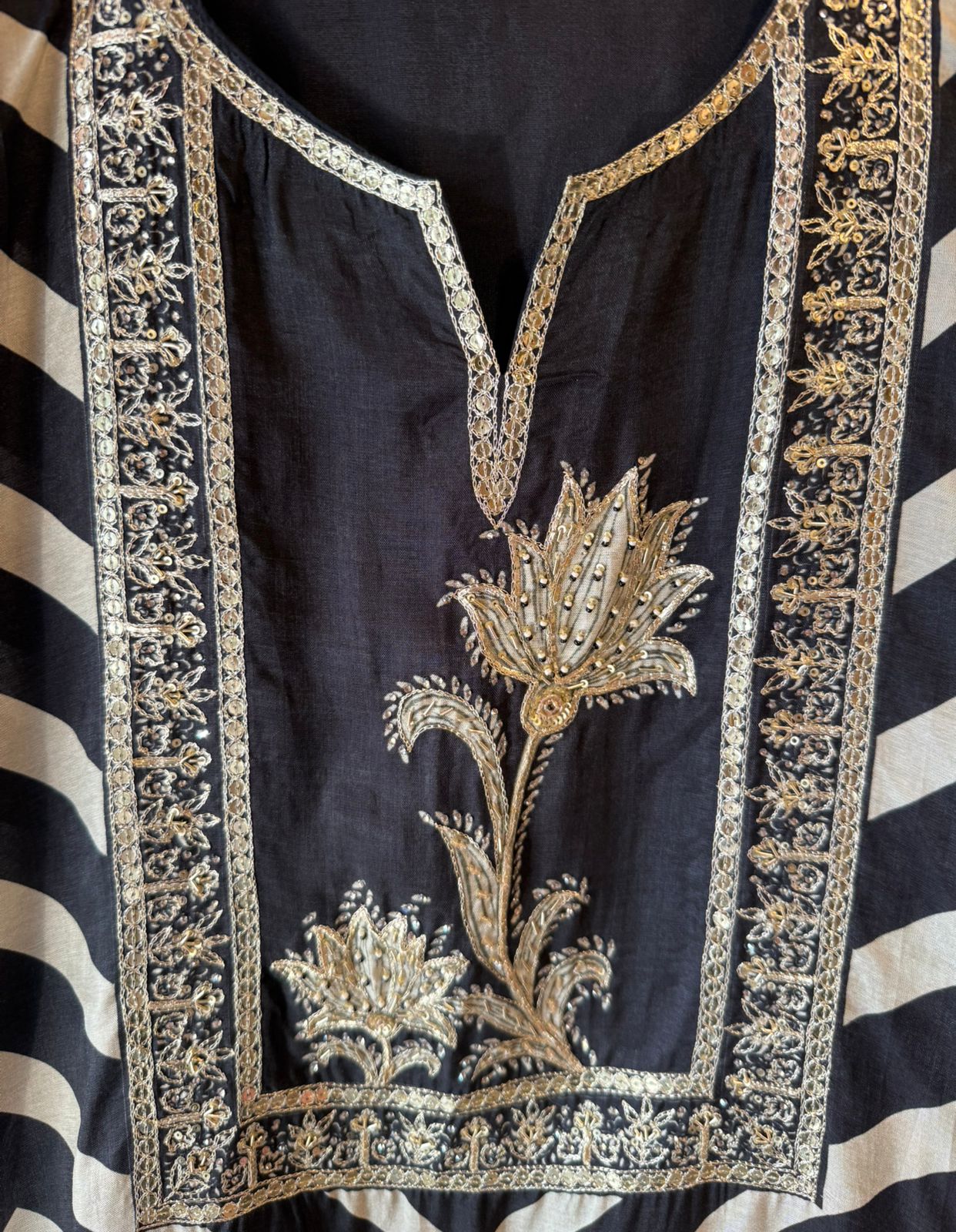 Regal Chevron Floral Opada Silk Unstitched Suit