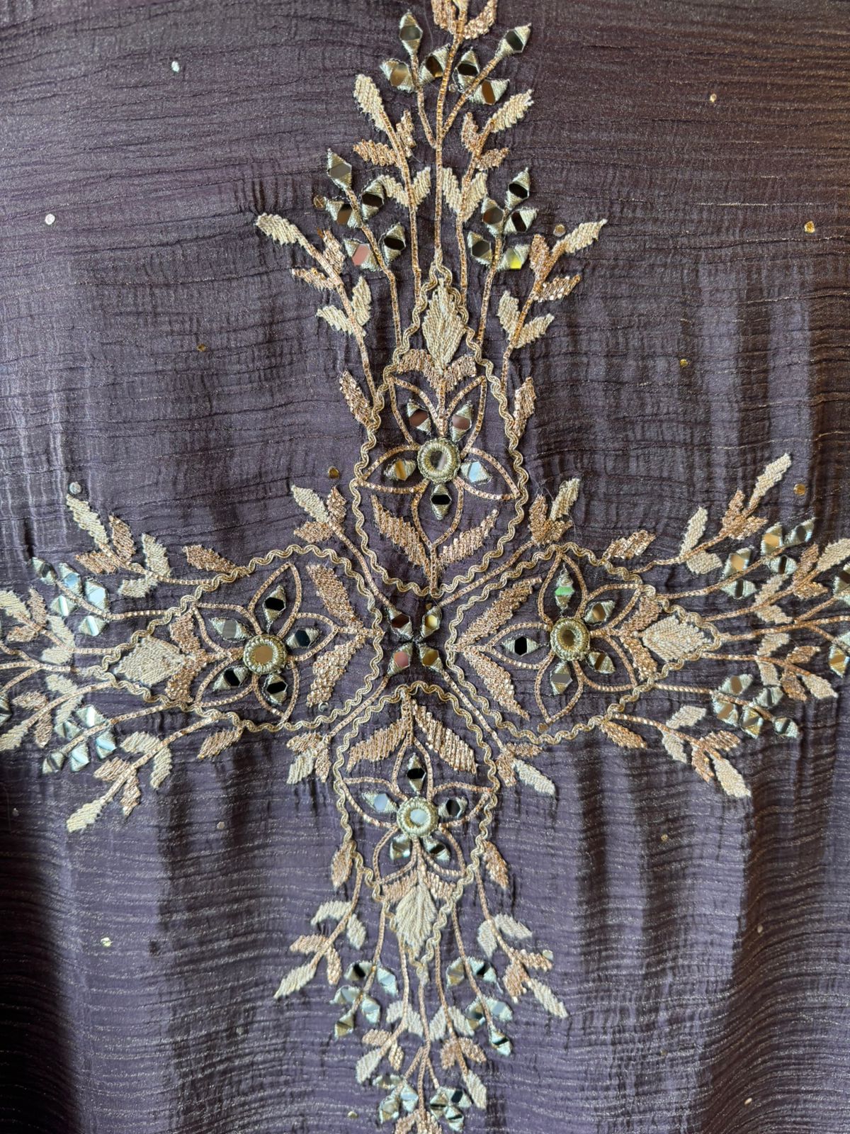 Giraffe tissue kurta with beautiful detailed embroidery with gotta laces