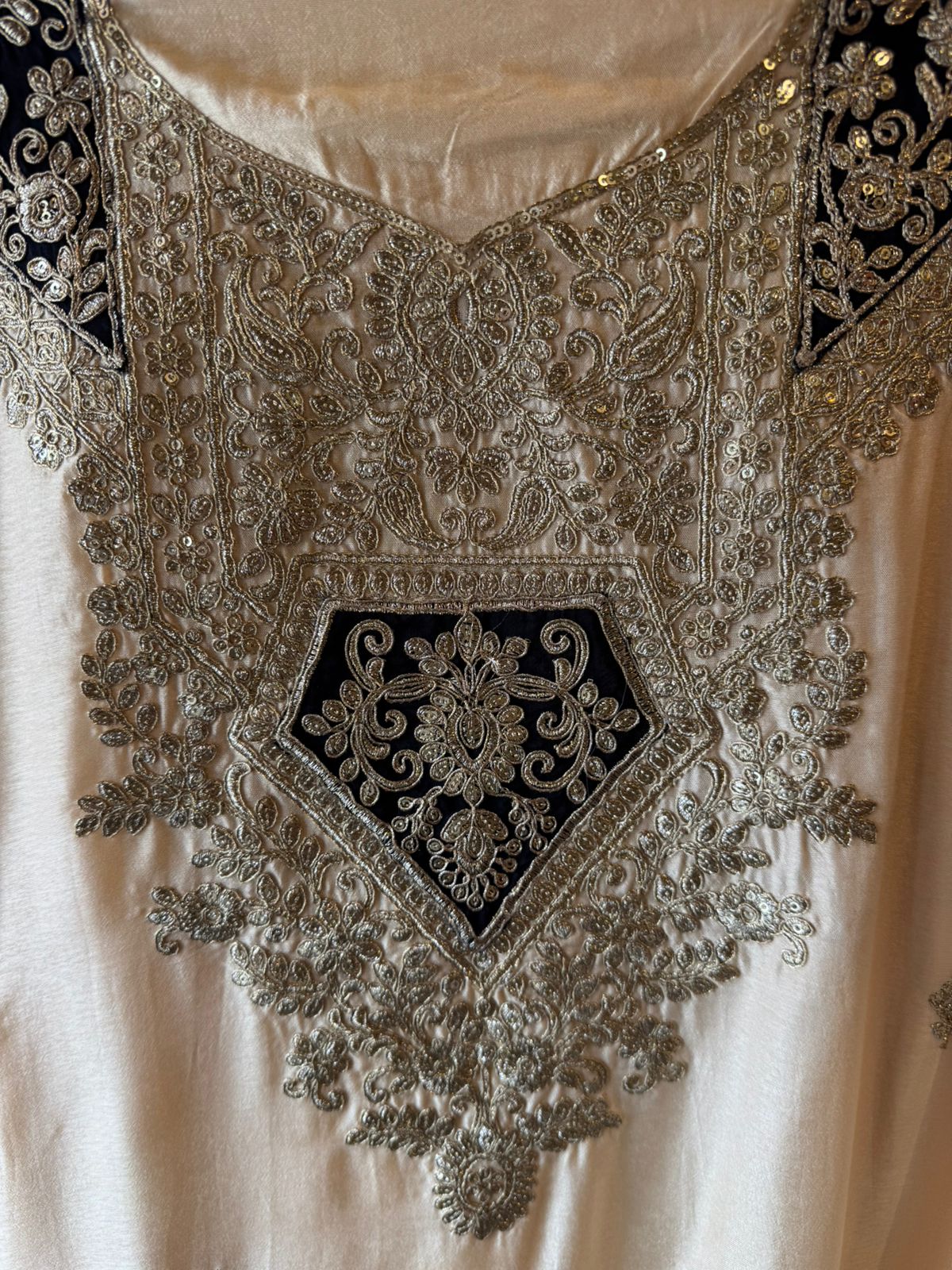 Regal Zari Opada Silk Unstitched Suit