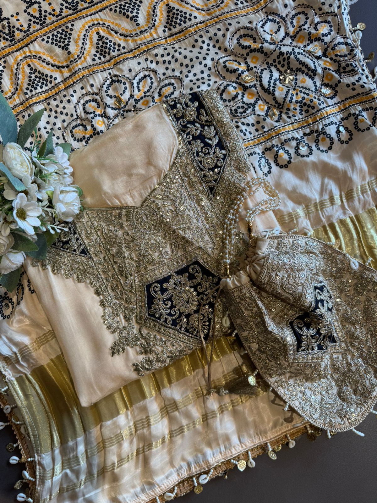 Regal Zari Opada Silk Unstitched Suit