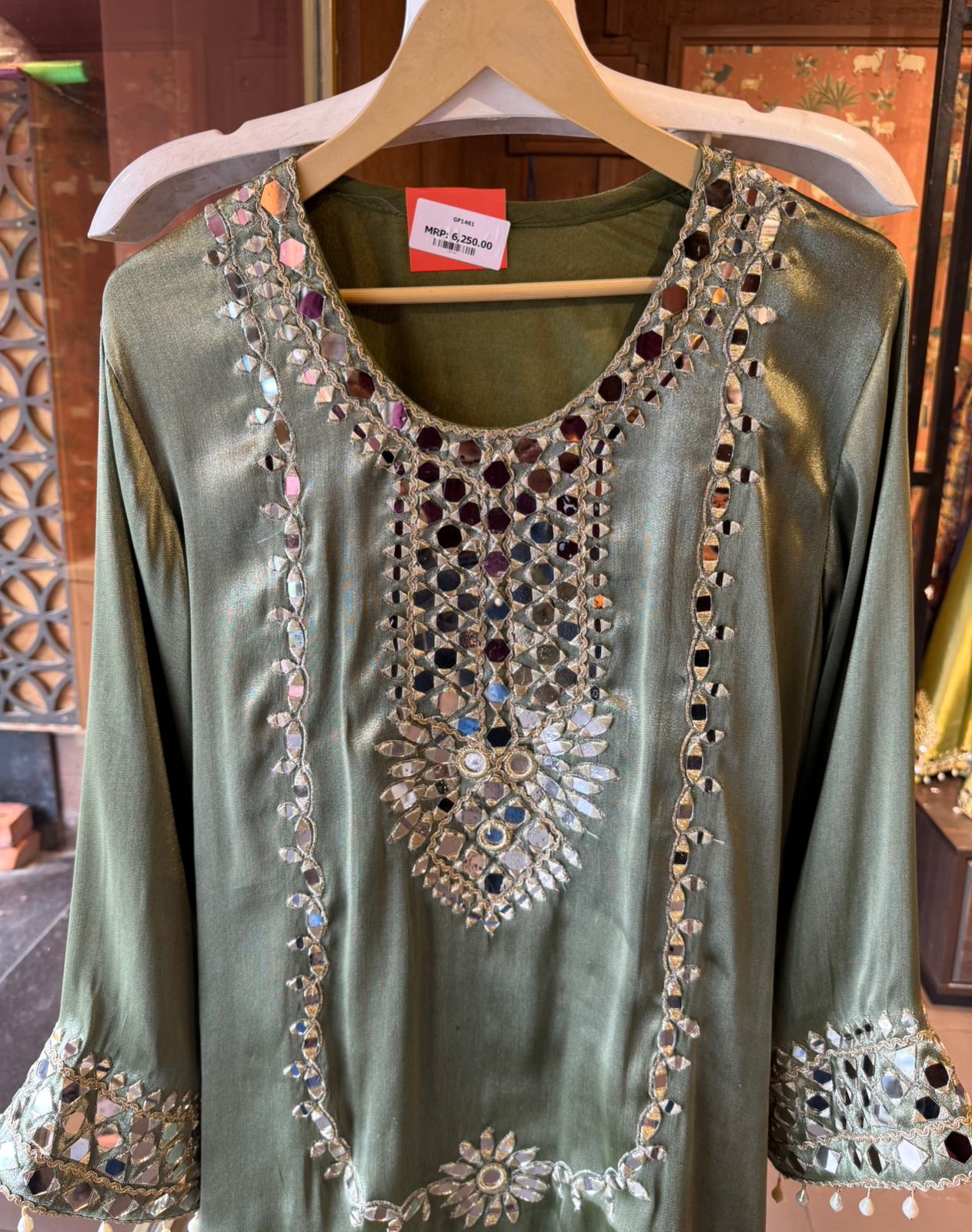 Giraffe tissue kurta