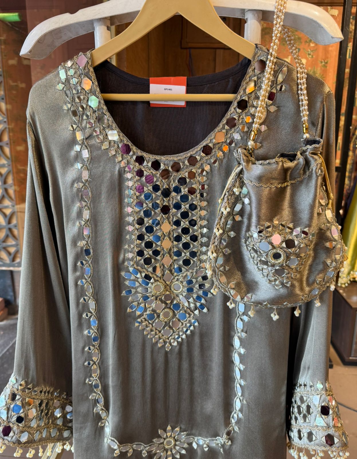 Giraffe tissue kurta