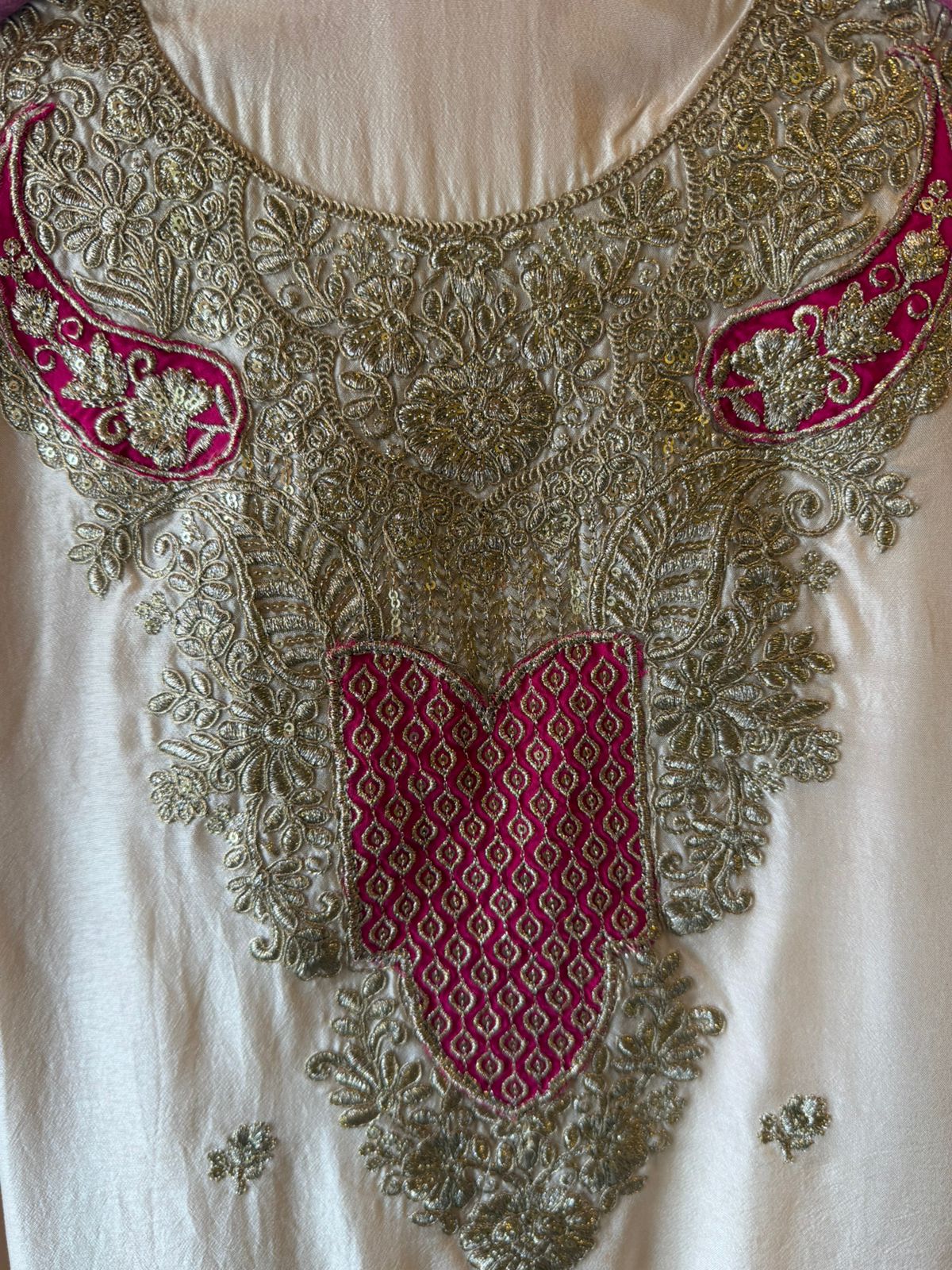 Noor-e-Zari Luxury Unstitched Suit