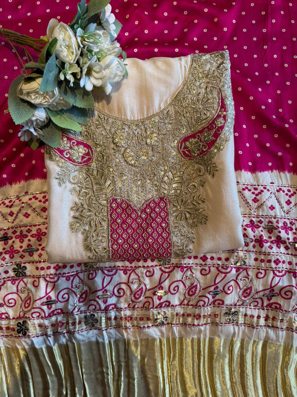 Noor-e-Zari Luxury Unstitched Suit