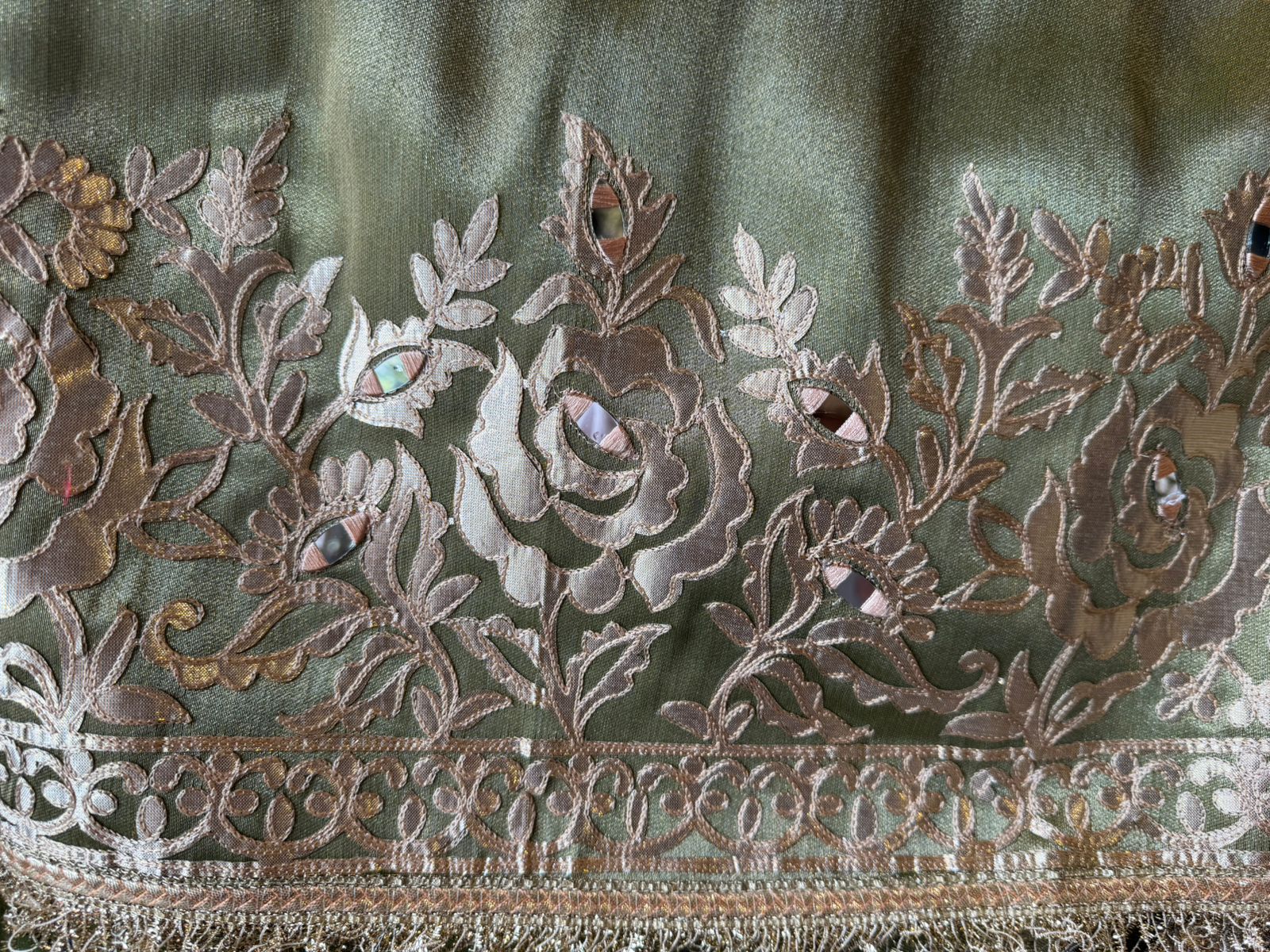 Beautiful ethnic Stitched Set