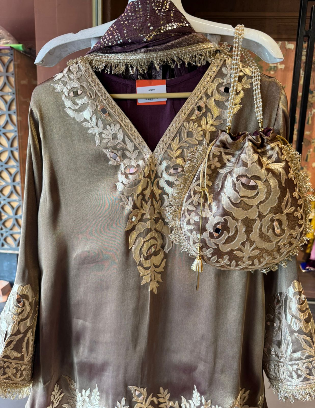 Beautiful ethnic Stitched Set