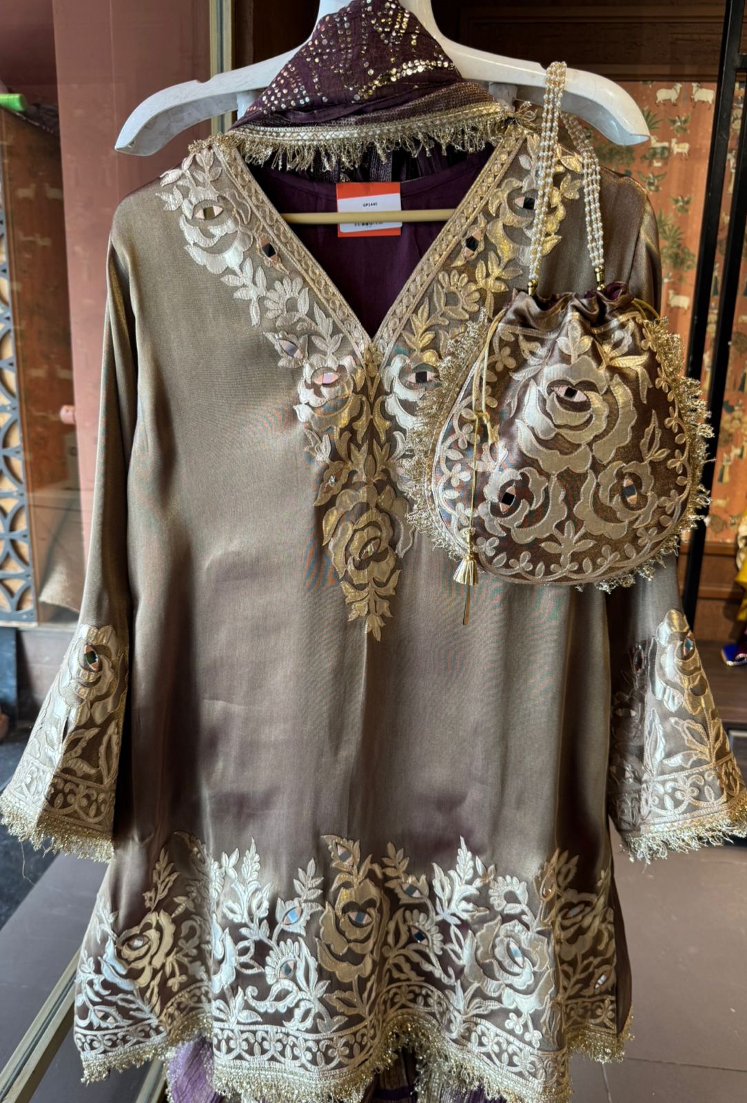 Beautiful ethnic Stitched Set