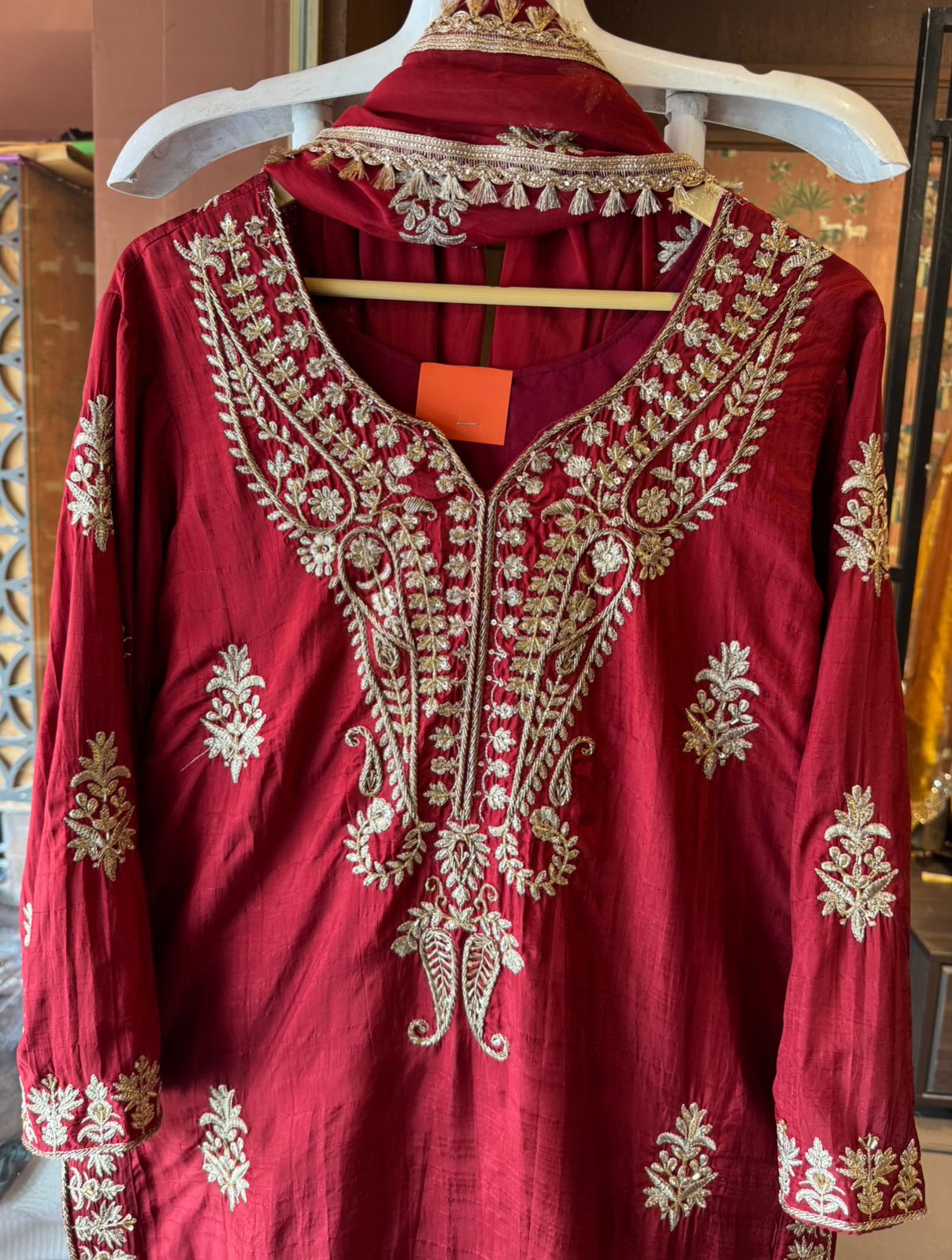Elegant embroidered kurta set