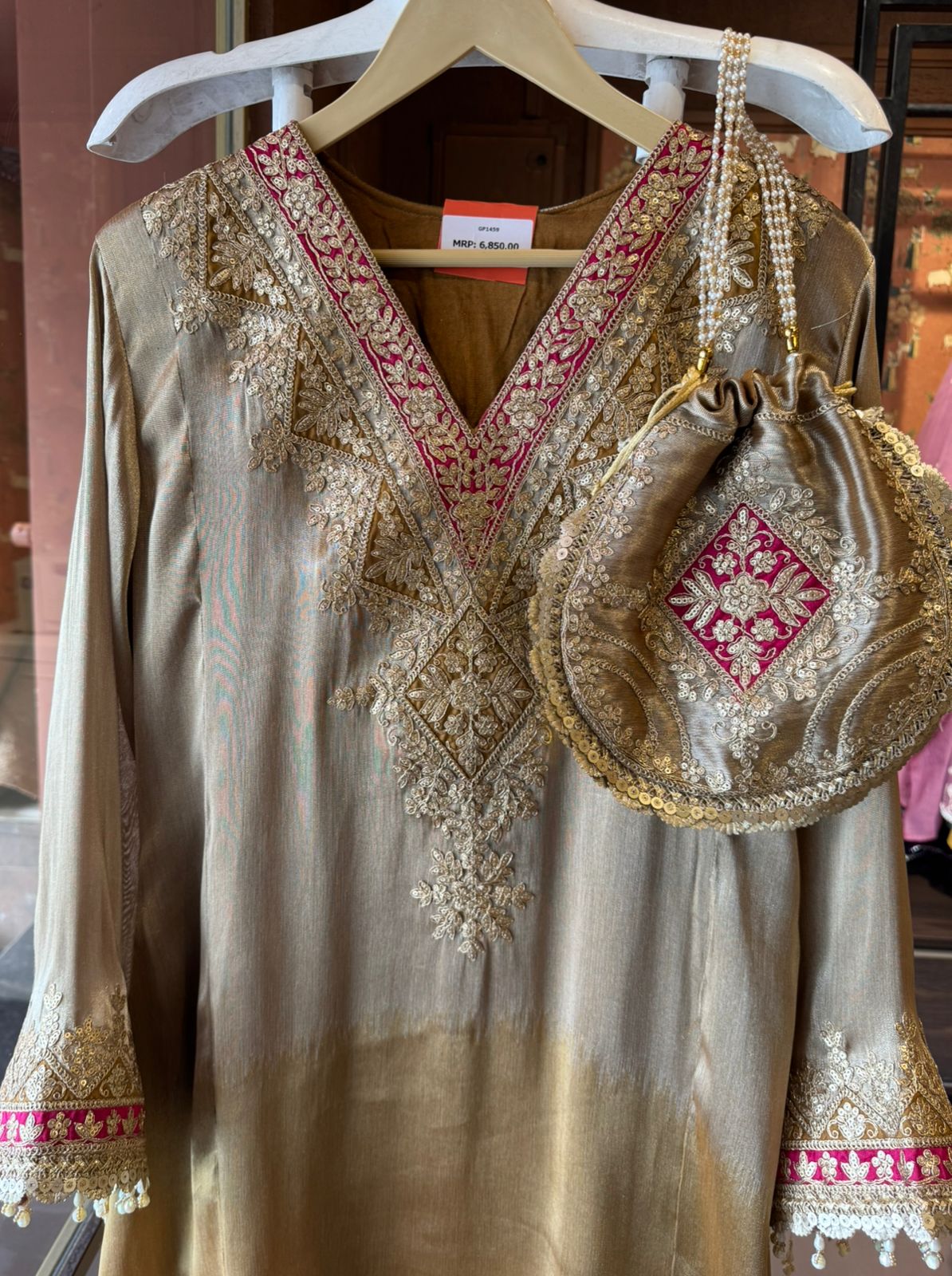 Luxury Giraffe Tissue Straight Kurta Set