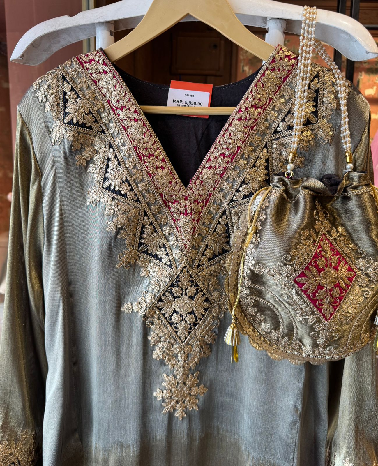 Luxury Giraffe Tissue Straight Kurta Set