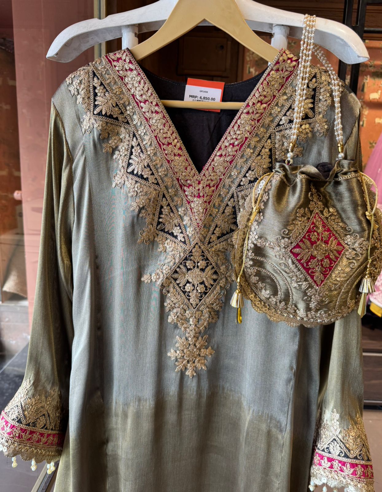 Luxury Giraffe Tissue Straight Kurta Set