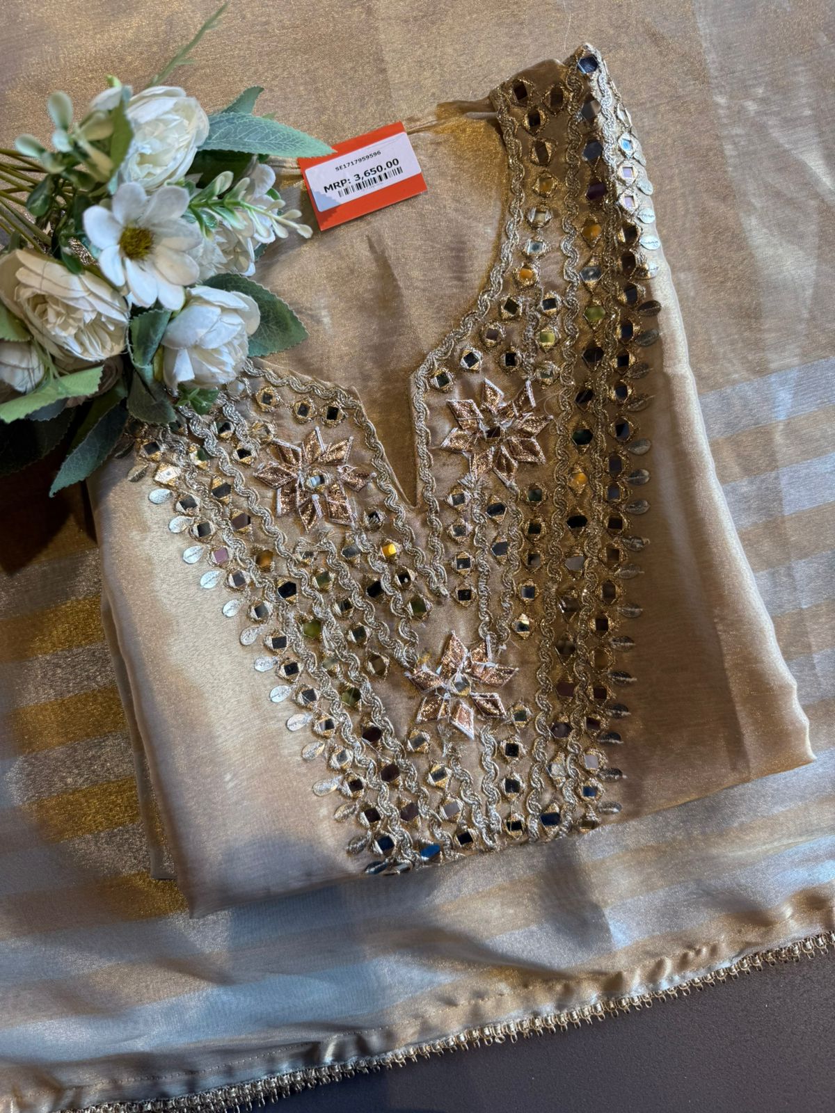 Beautiful formal Suit on giraffe tissue