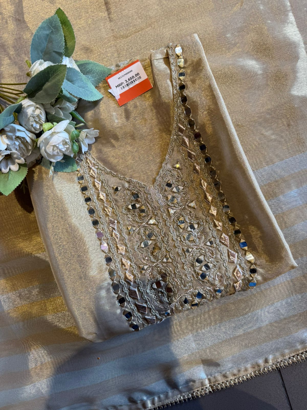 Beautiful formal Suit on giraffe tissue