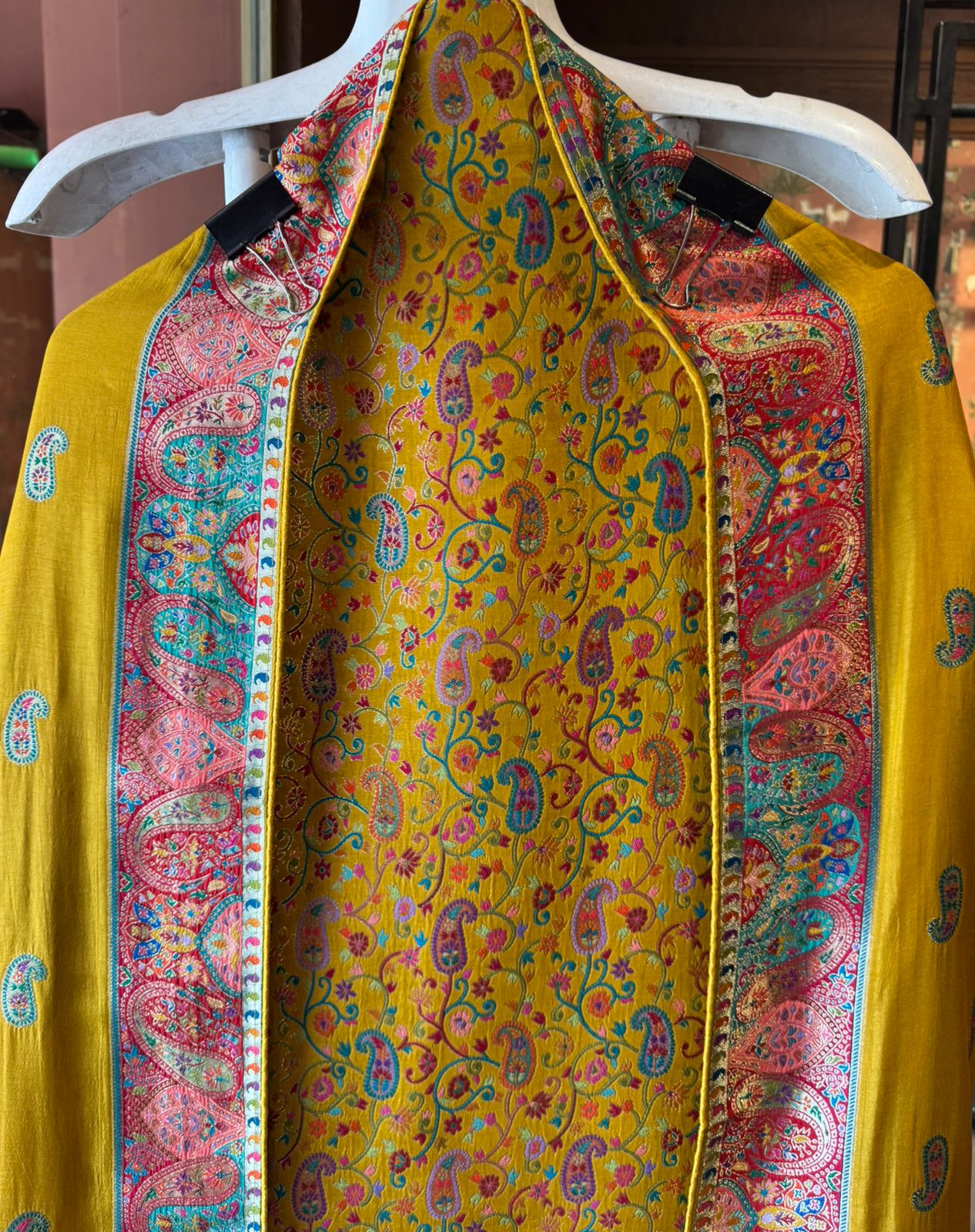 Luxury Banarasi Jacquard Unstitched Suit