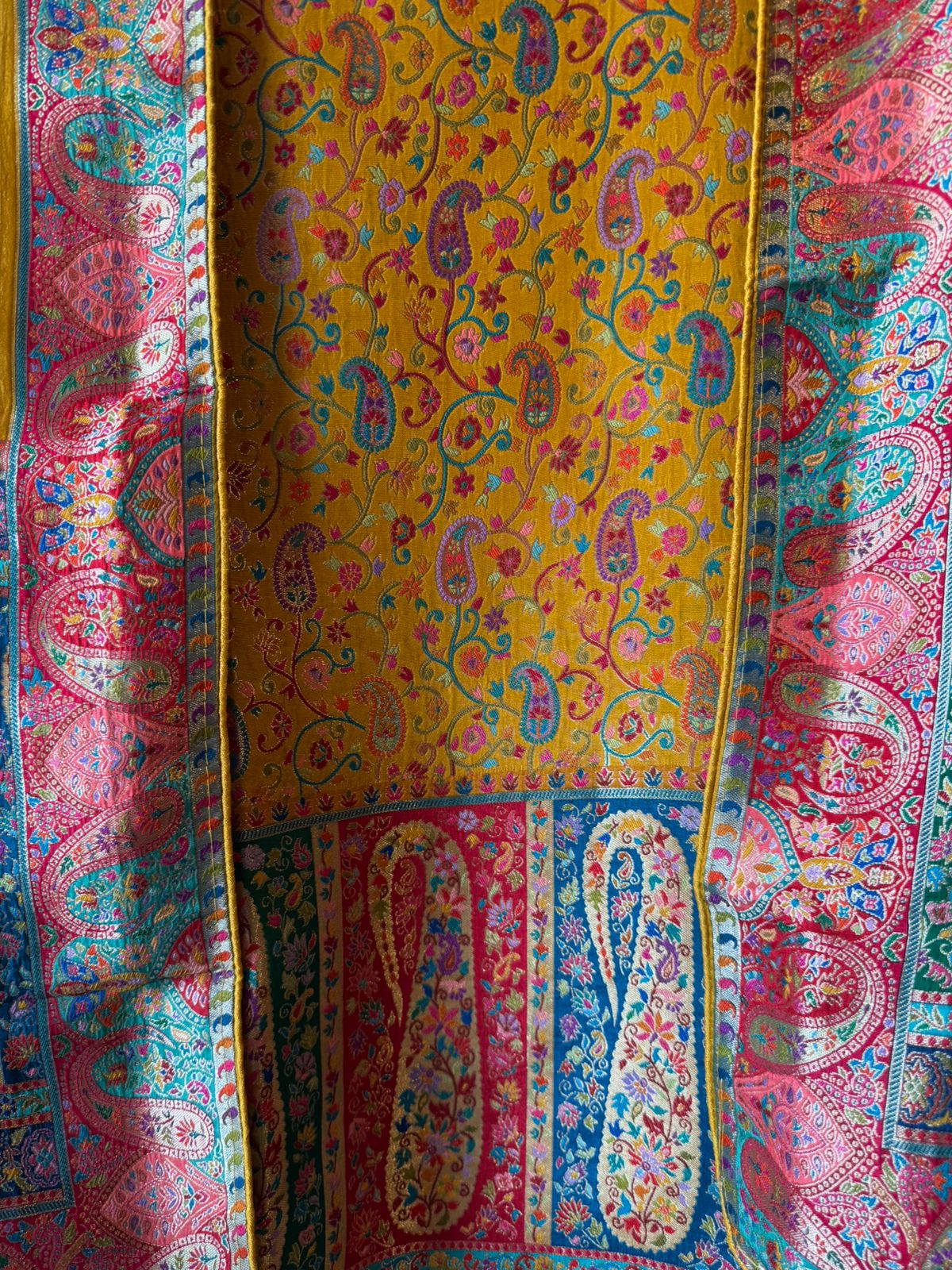 Luxury Banarasi Jacquard Unstitched Suit