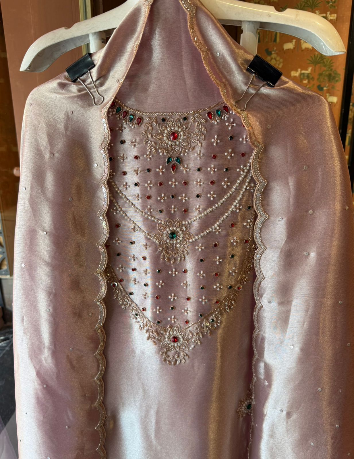 Premium Giraffe tissue Suit