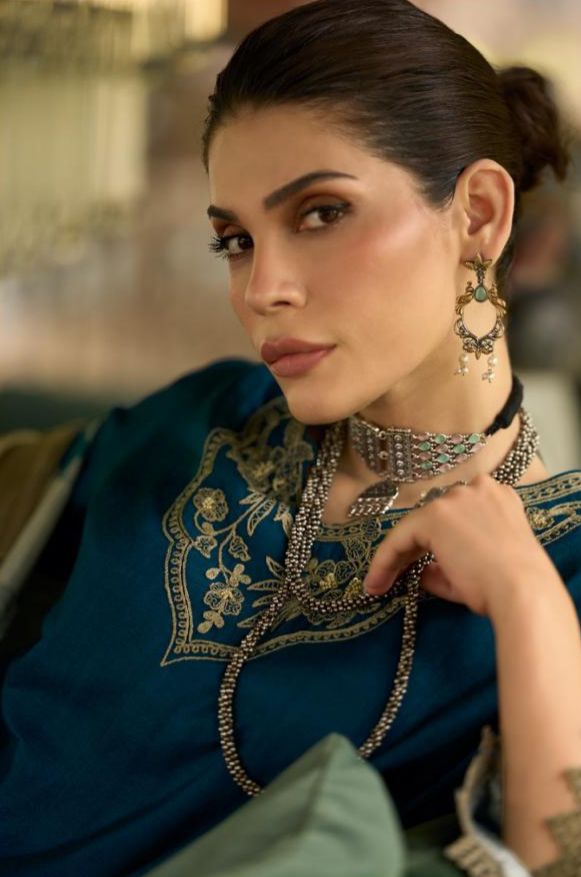 Luxury pure muslin Unstitched Suit