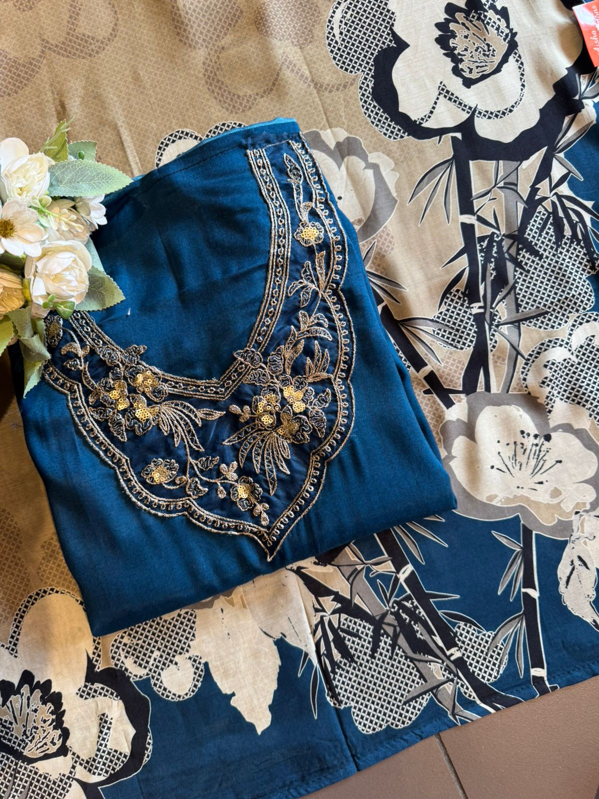 Luxury pure muslin Unstitched Suit