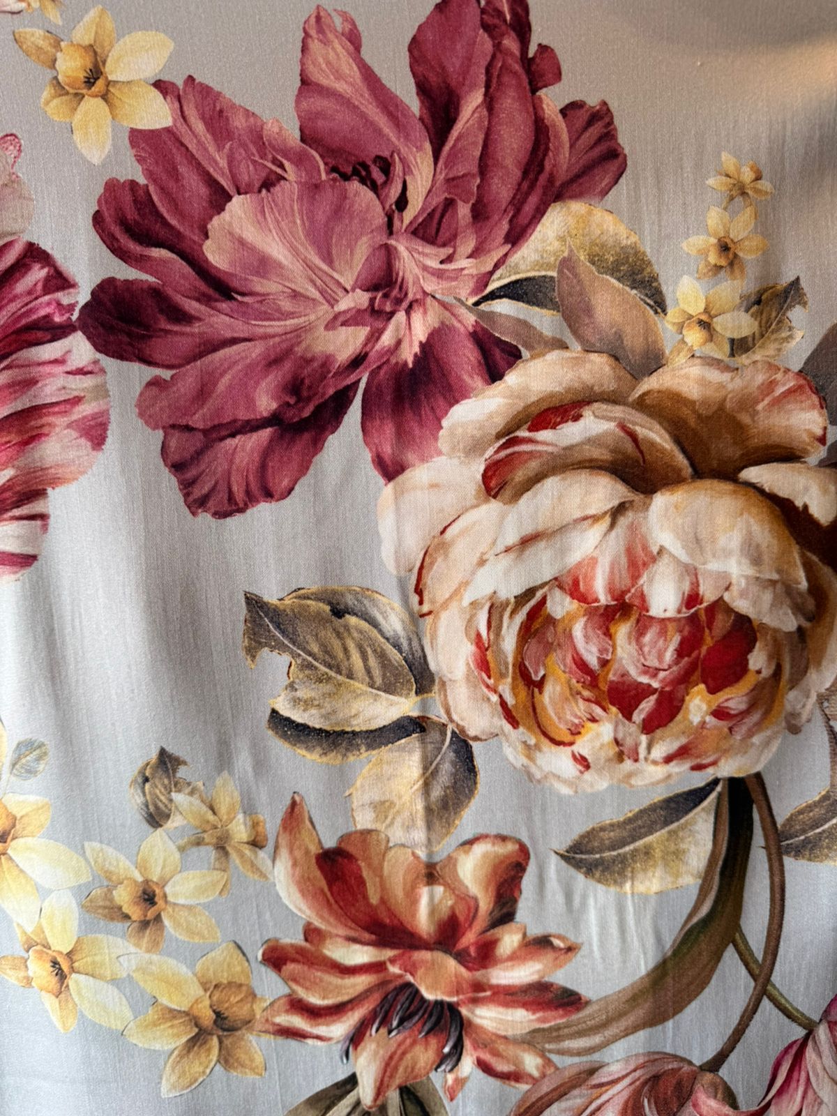 Luxe pure muslin soft unstitched suit