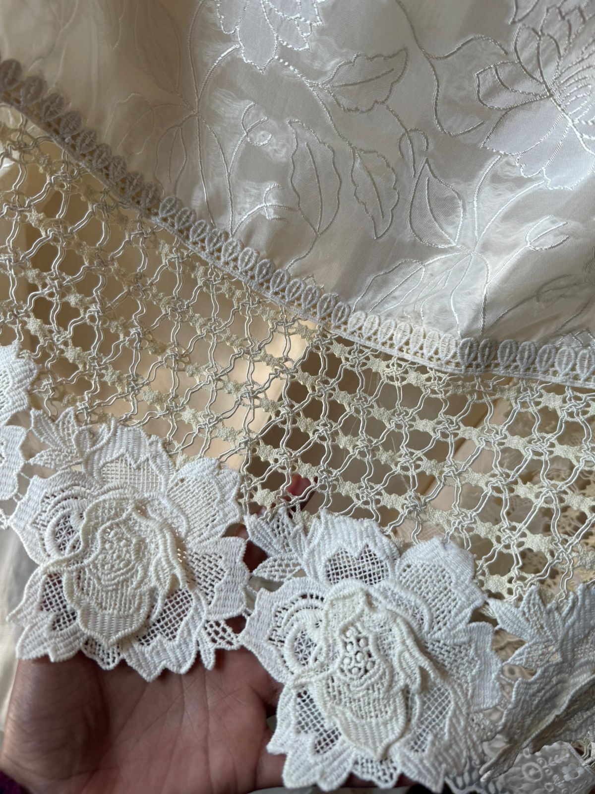Floral Lace Elegant Unstitched Suit Set