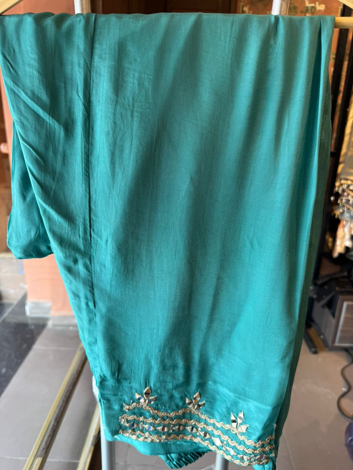 Giraffe tissue long side slip set