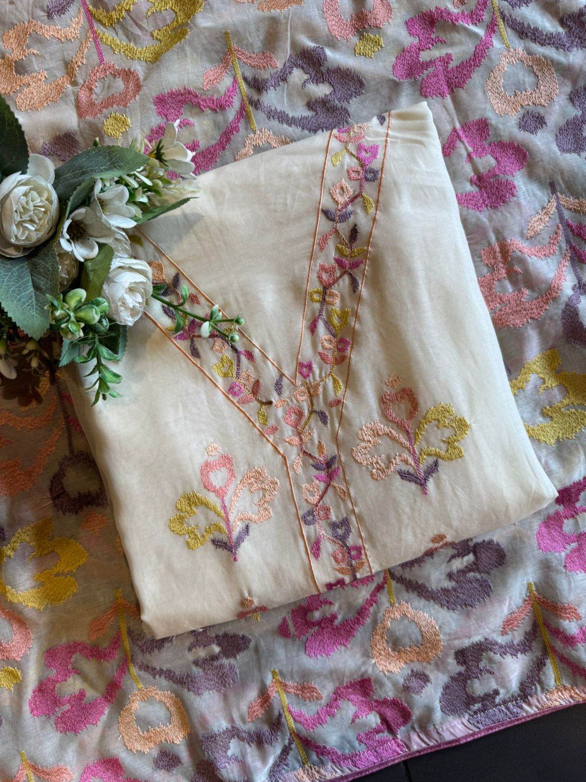 Pastel Mul cotton Unstitched Suit Set