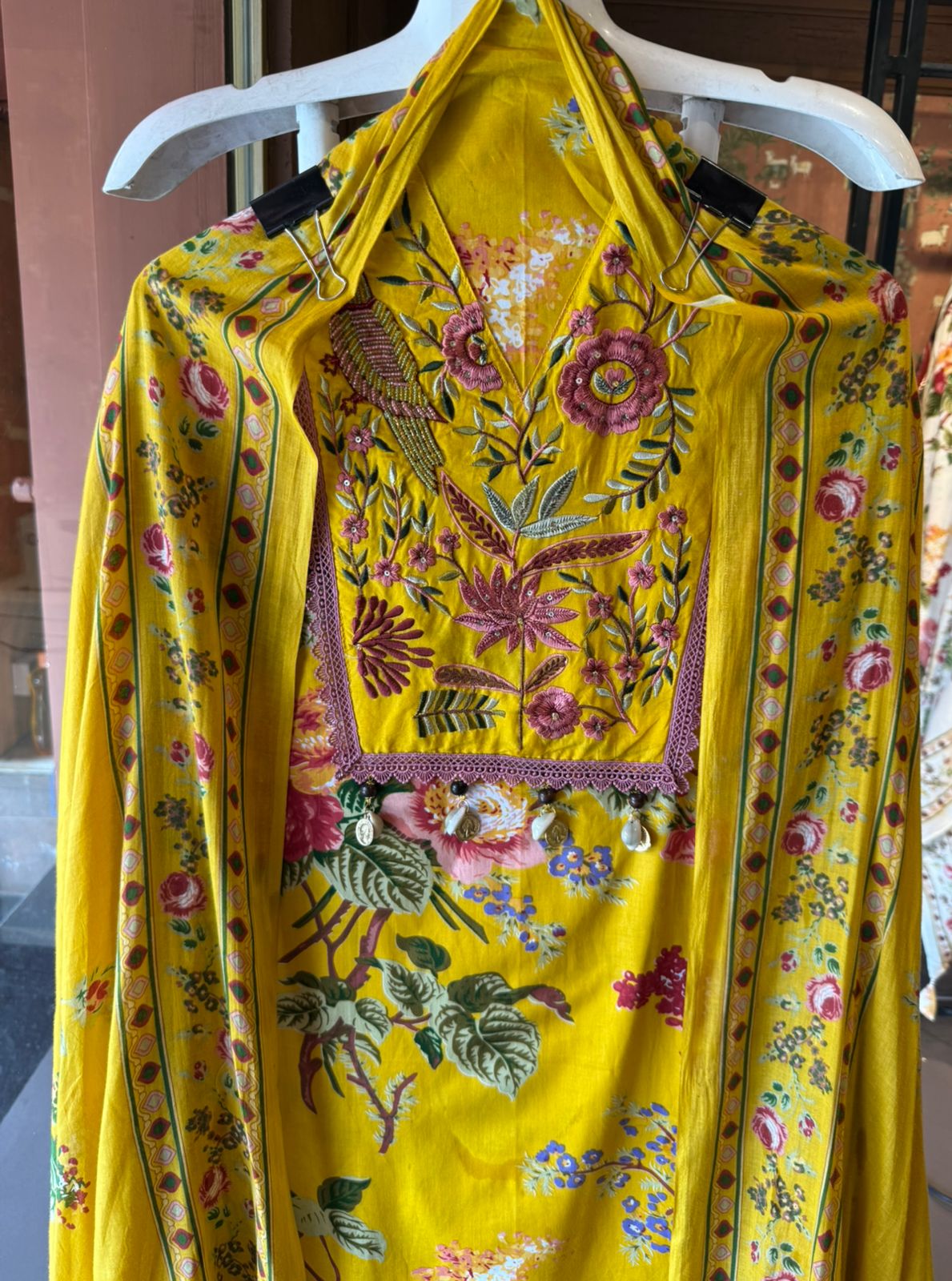 Pigeon Embroidered Suit set