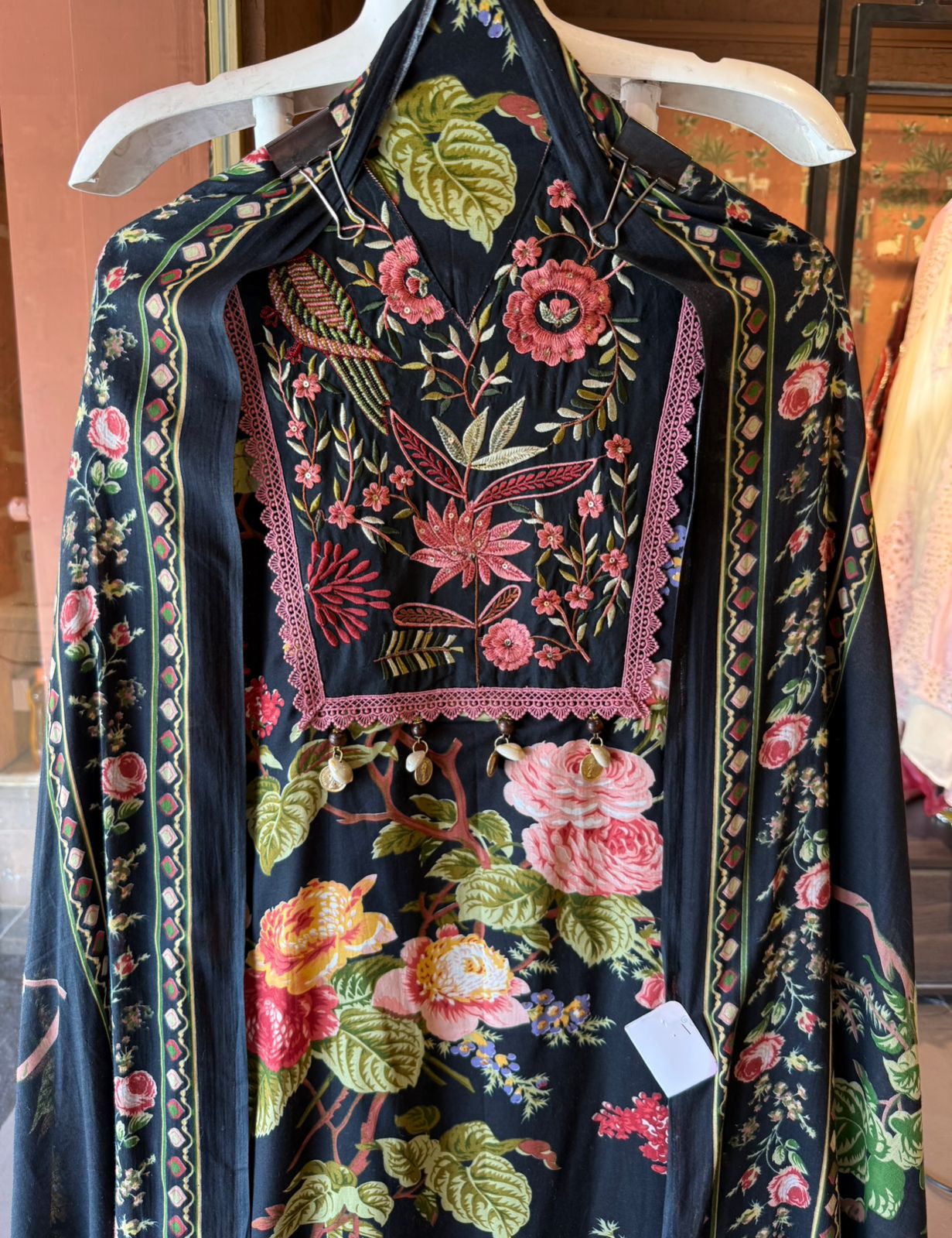 Pigeon Embroidered Suit set