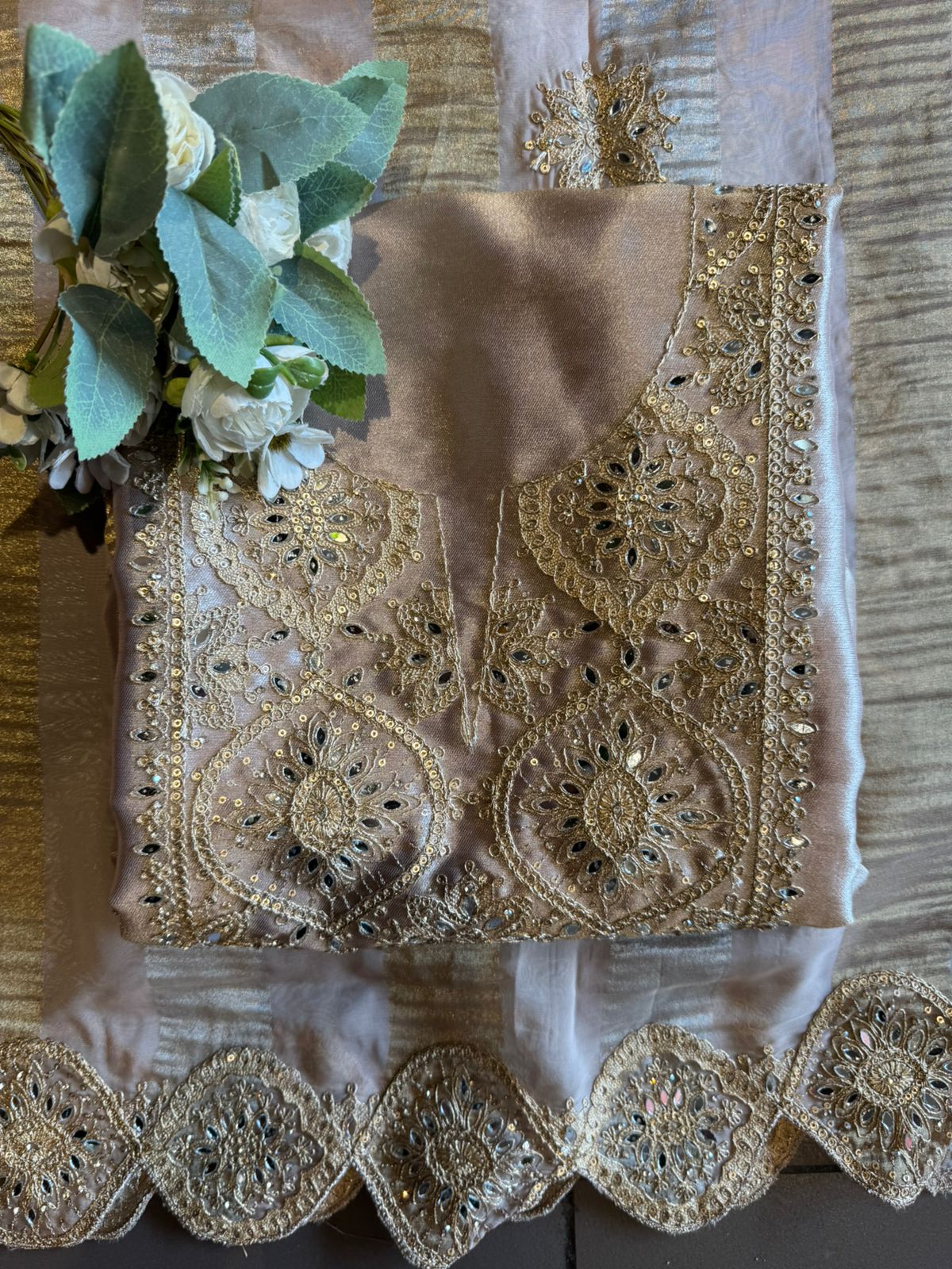 Giraffe Tissue Unstitched Suit