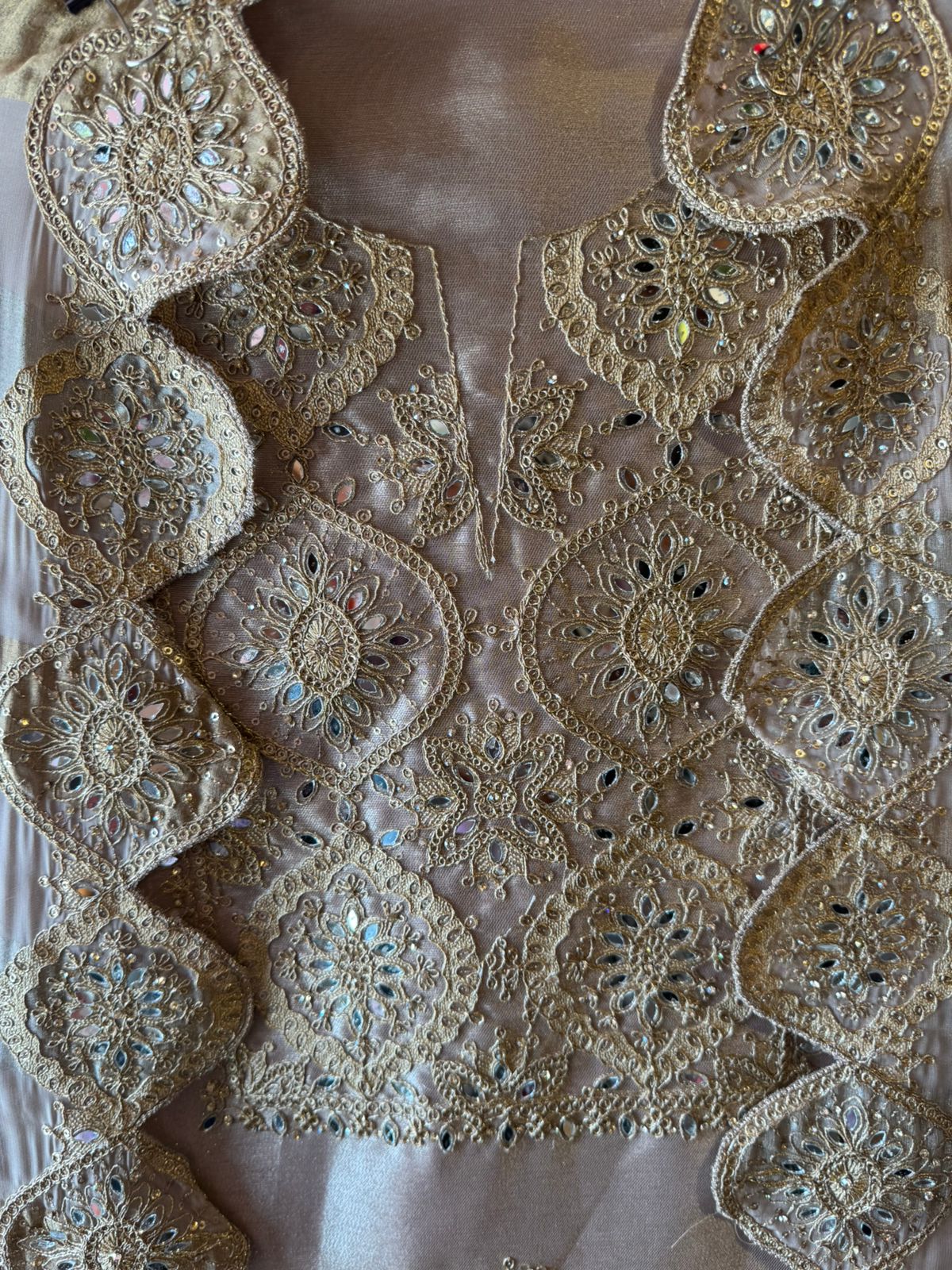 Giraffe Tissue Unstitched Suit