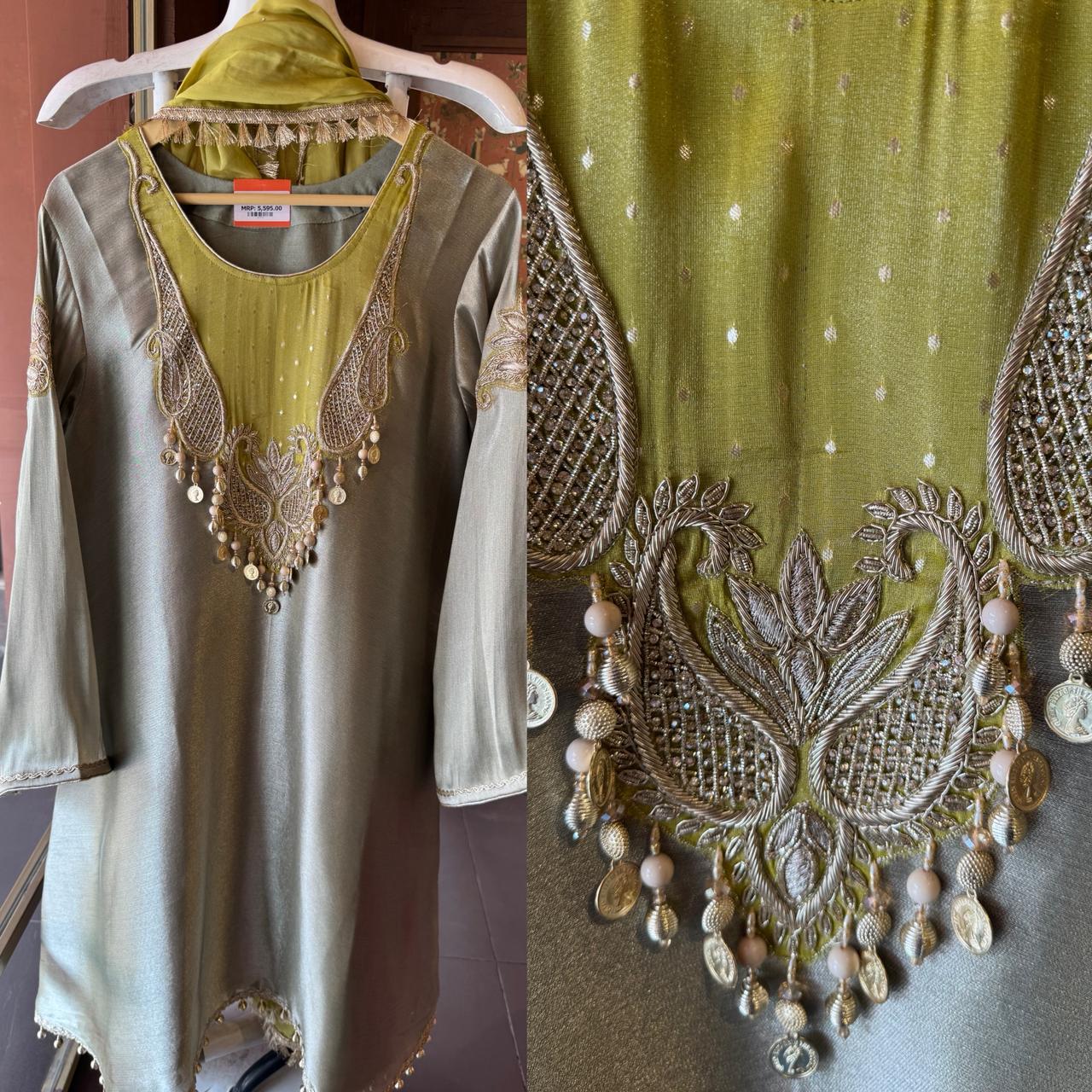 Elegant ethnic giraffe tissue base kurta
