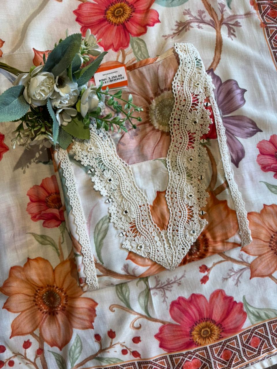 Elegant ivory floral printed kurta