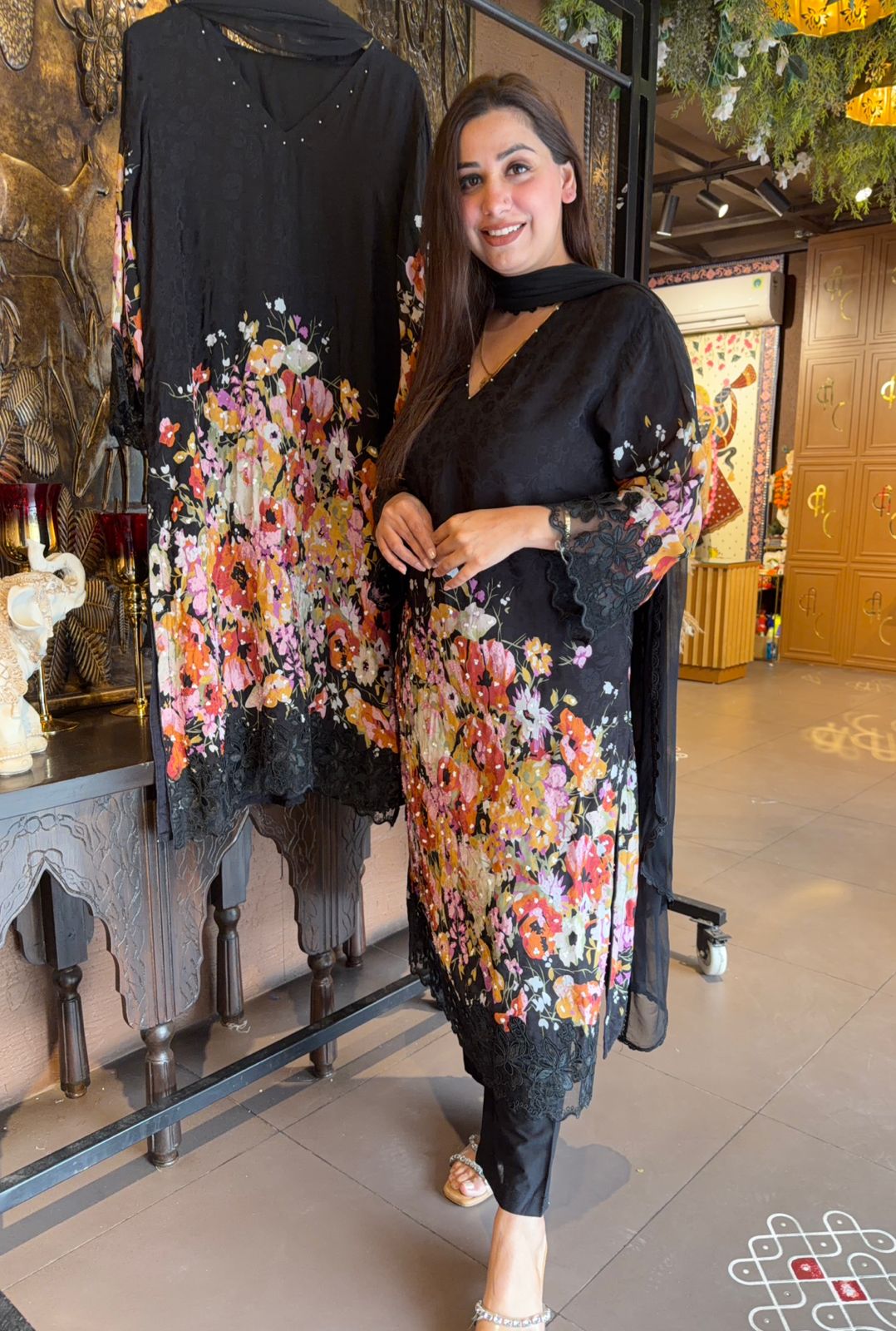 Black Floral Printed Kurta Set