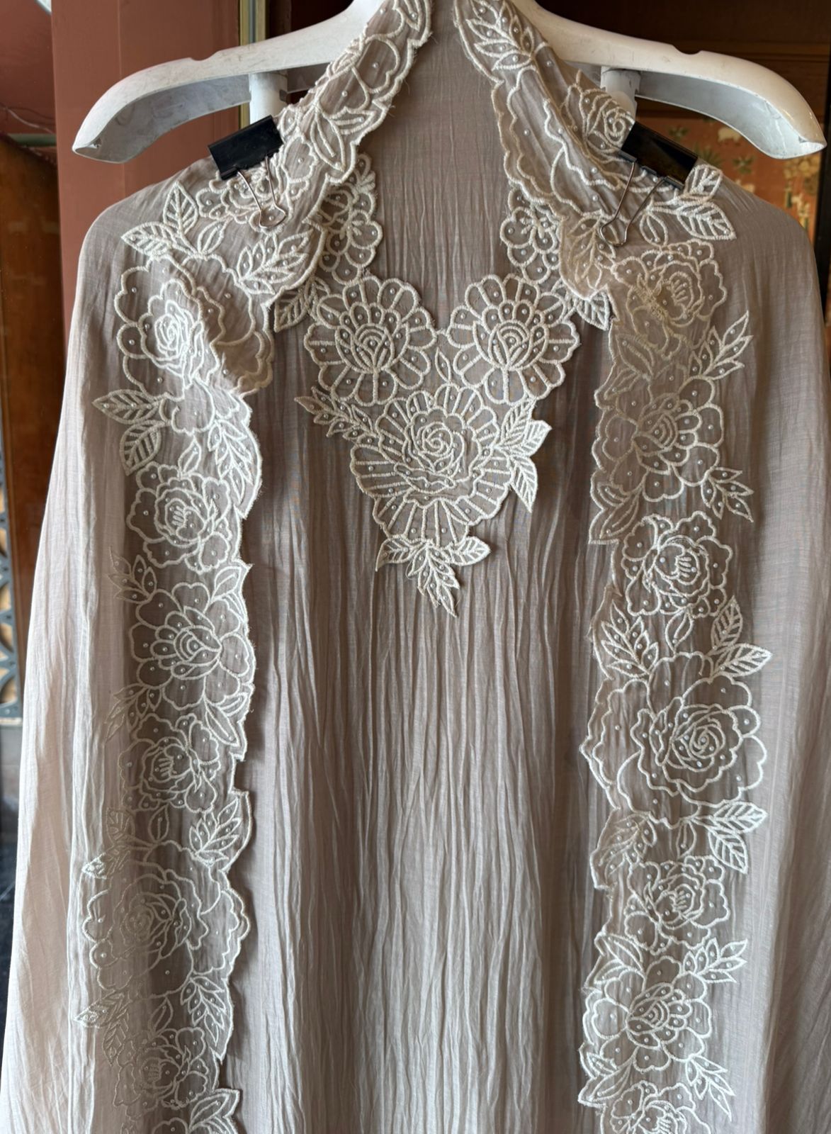 Sophisticated Suit on Crushed Mul cotton