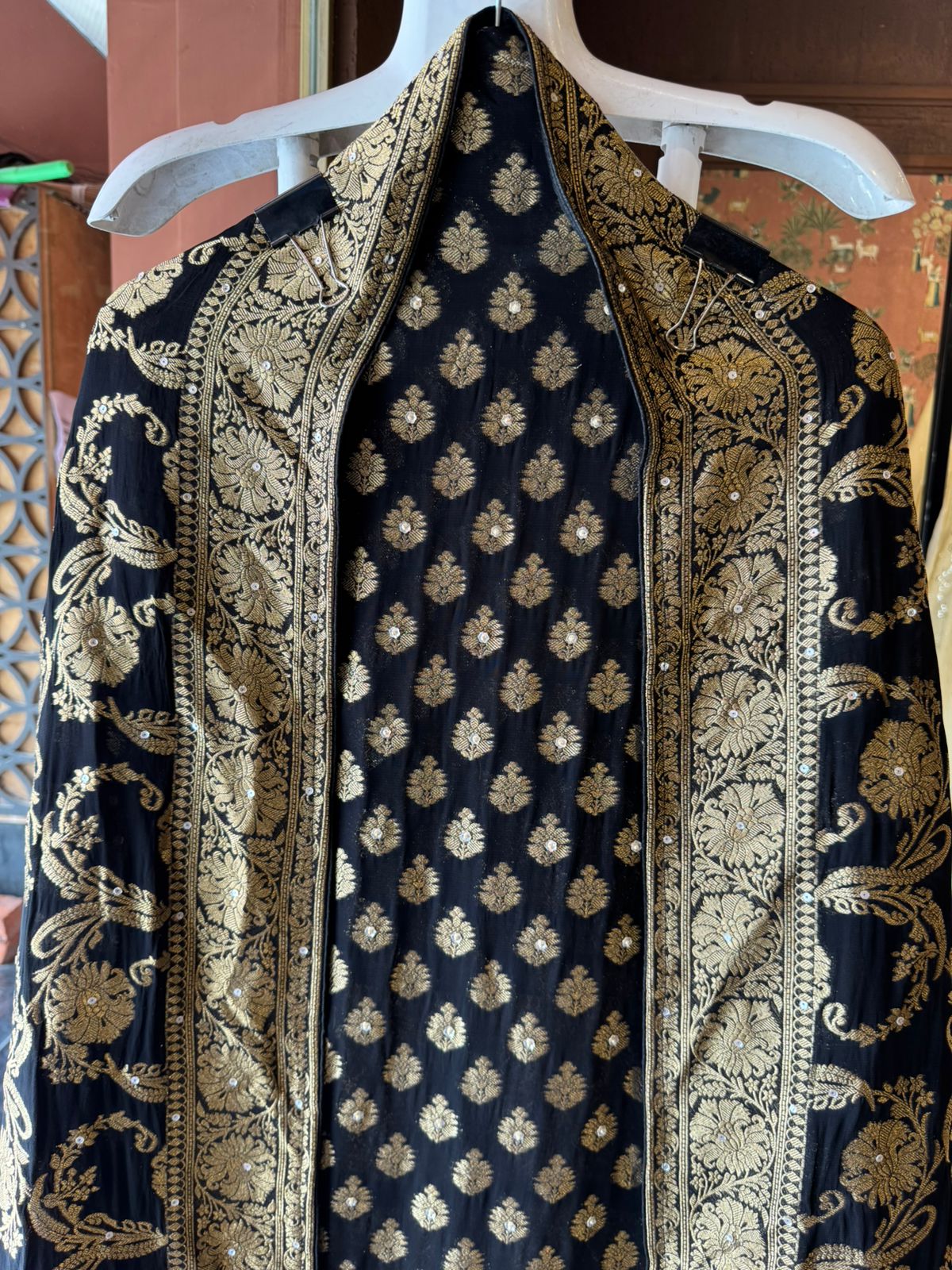 BANARSI GEORGETTE WOVEN SUIT