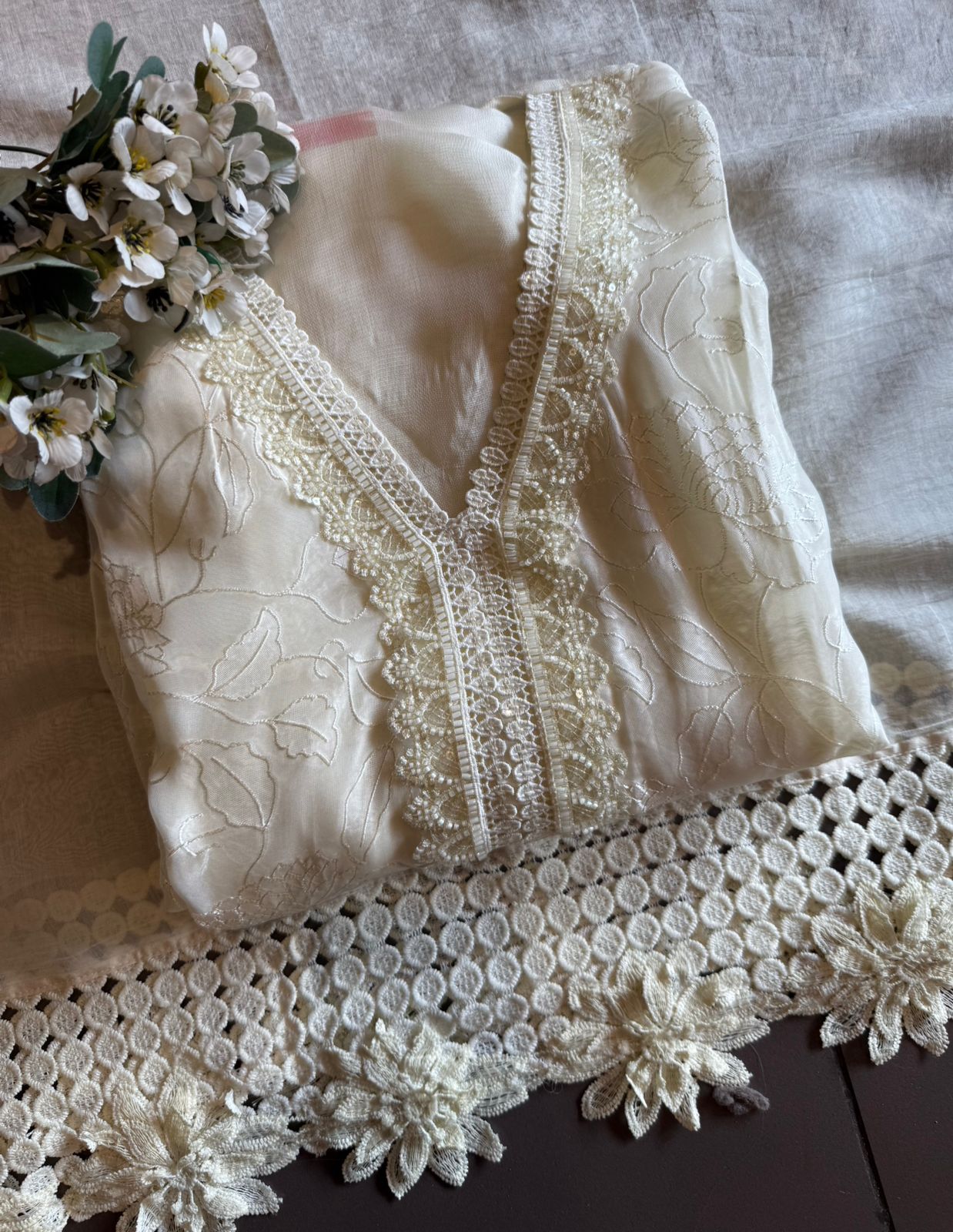 Floral Lace Elegant Unstitched Suit Set