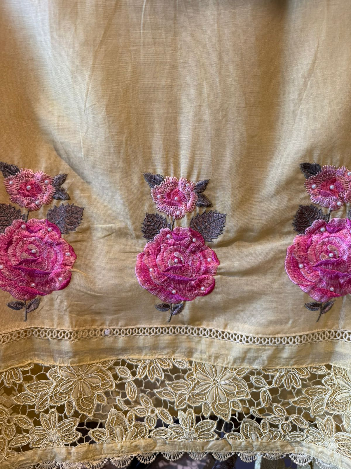 Floral Embroidered Suit Set with Mul Dupatta