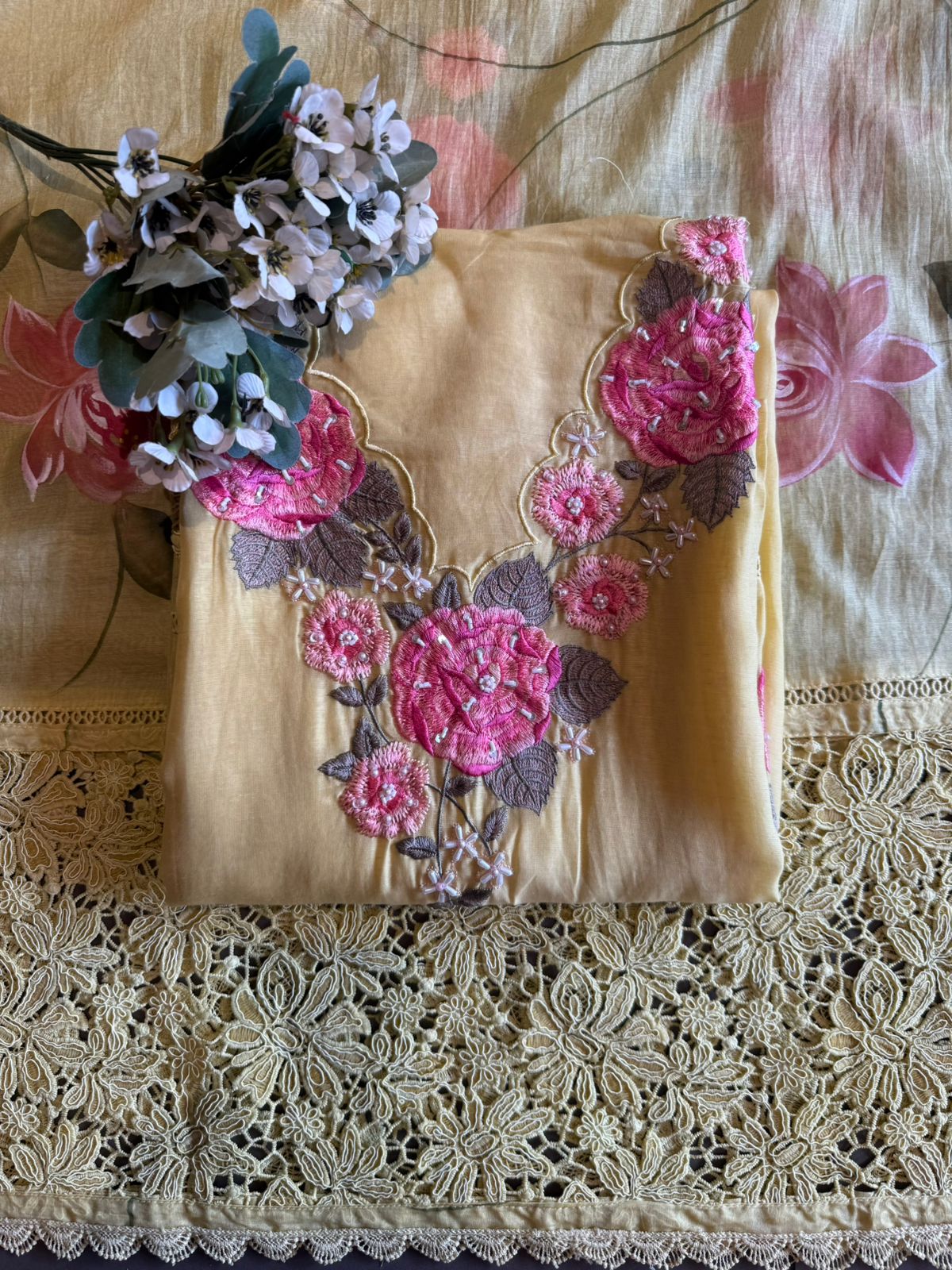 Floral Embroidered Suit Set with Mul Dupatta
